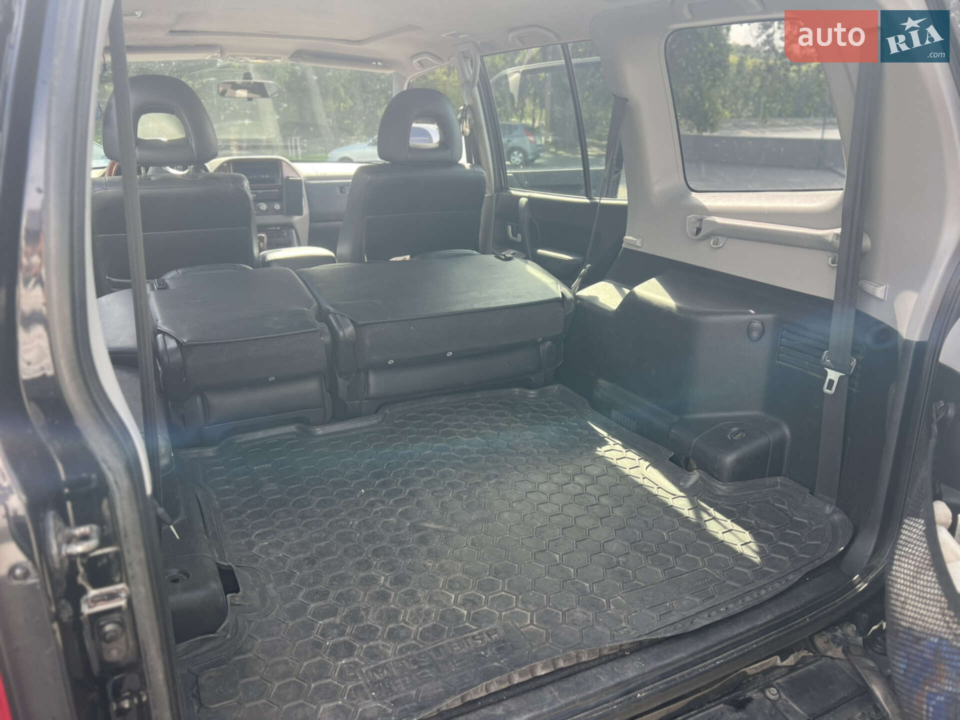 Mitsubishi Pajero Wagon 2006 VIN JMBLYV78W7J000304 фото оголошення 11 з 12