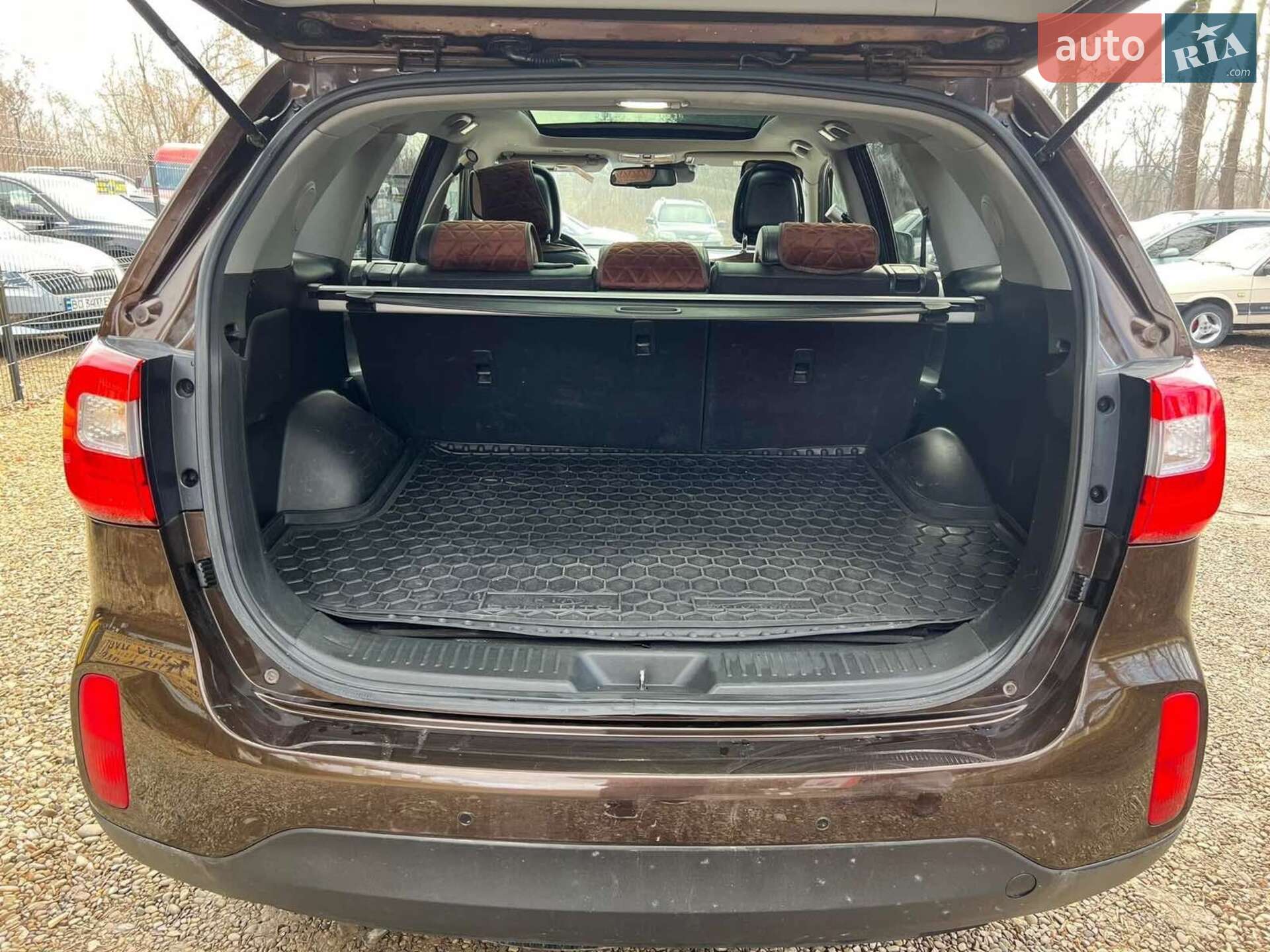 Kia Sorento 2013 VIN KNAKU814DD5359753 фото оголошення 16 з 26