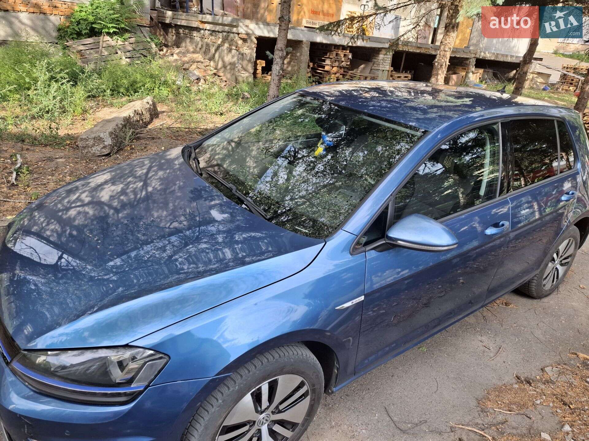 Volkswagen e-Golf 2014 VIN WVWZZZAUZFW901590 фото оголошення 5 з 17