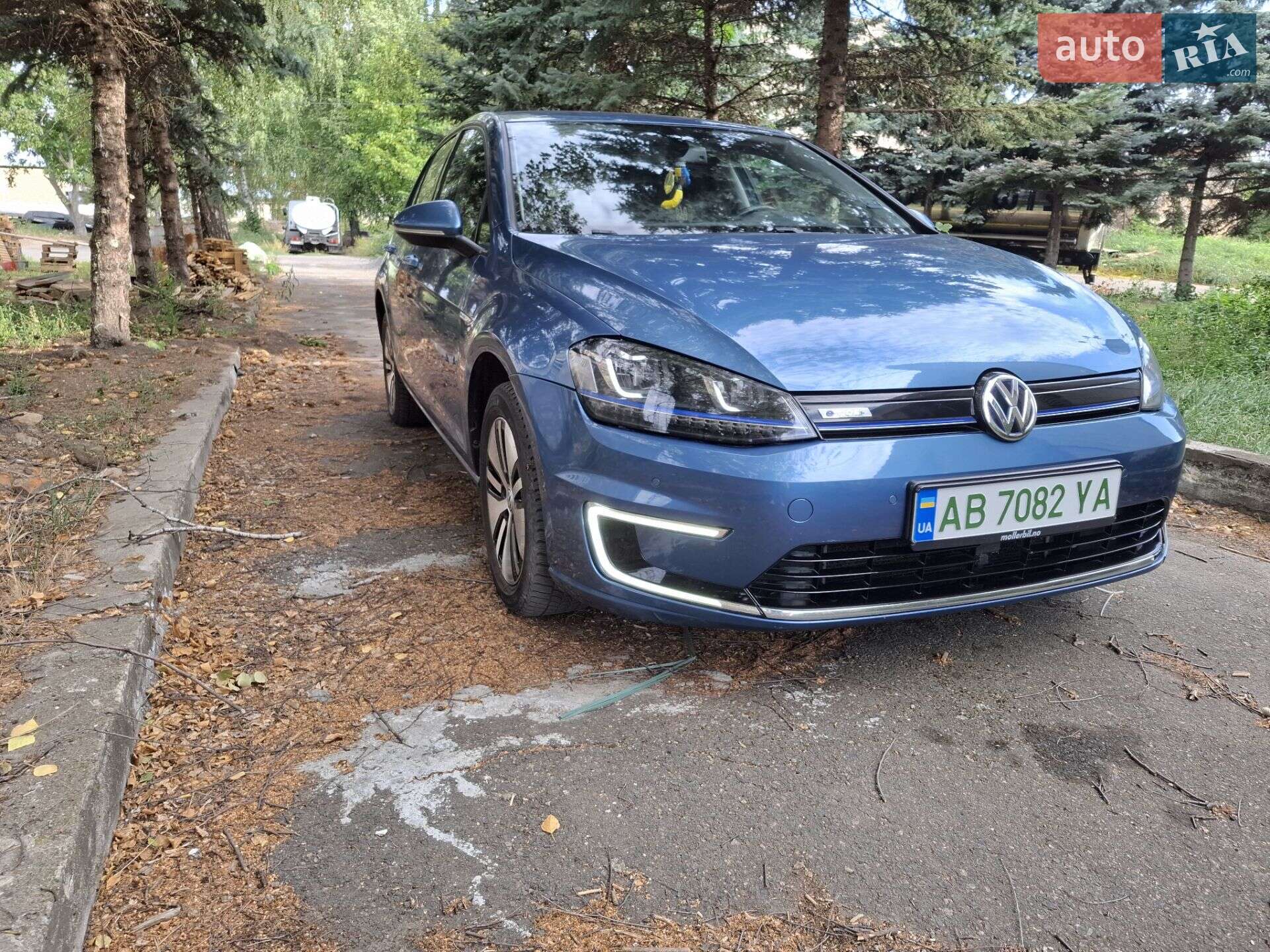 Volkswagen e-Golf 2014 VIN WVWZZZAUZFW901590 фото оголошення 9 з 17