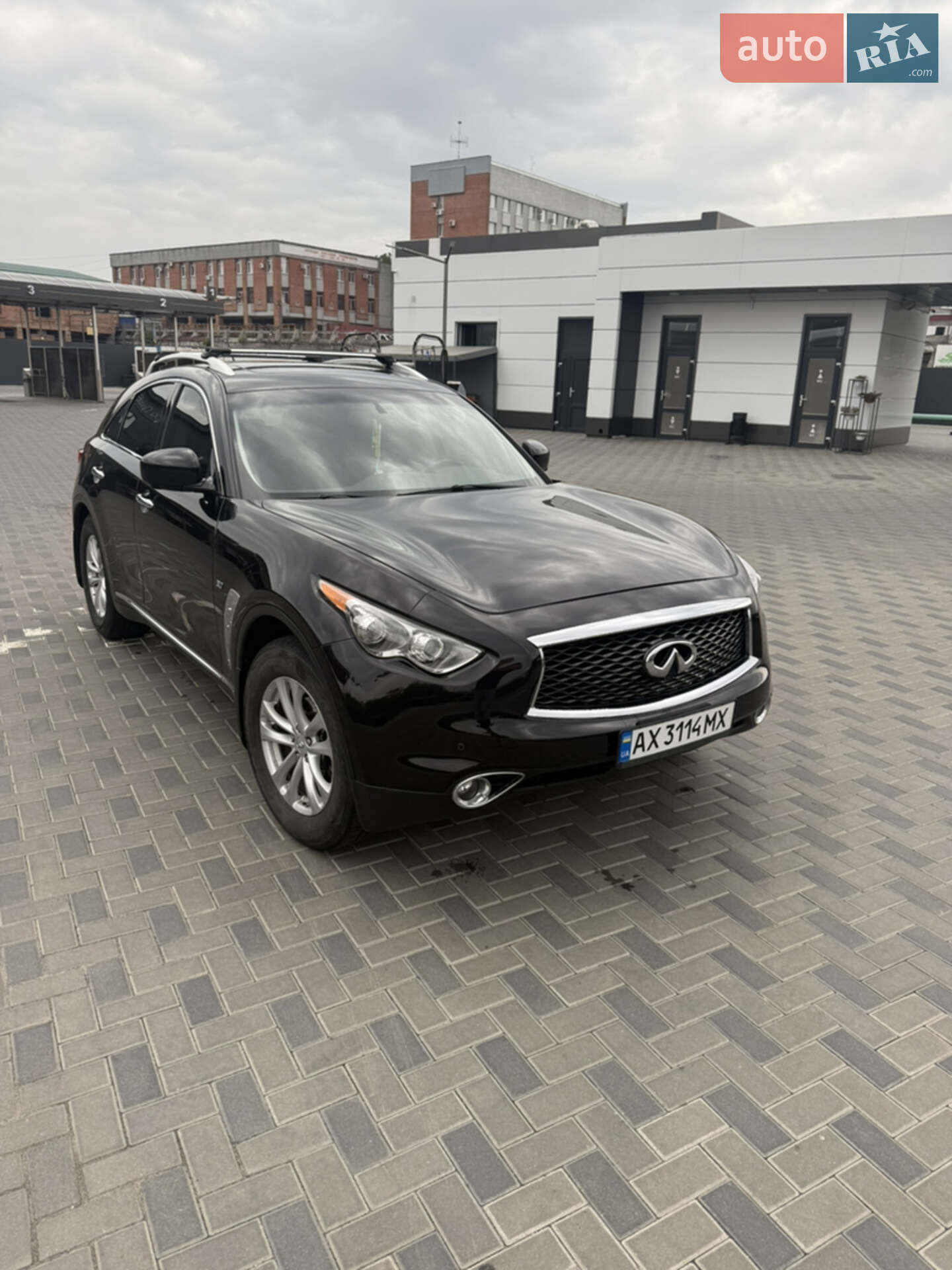 Infiniti QX70 2016 VIN JN8CS1MW4HM410045 фото оголошення 3 з 24