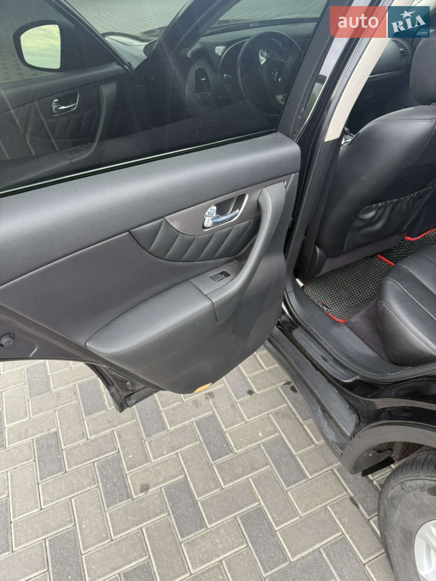 Infiniti QX70 2016 VIN JN8CS1MW4HM410045 фото оголошення 12 з 24