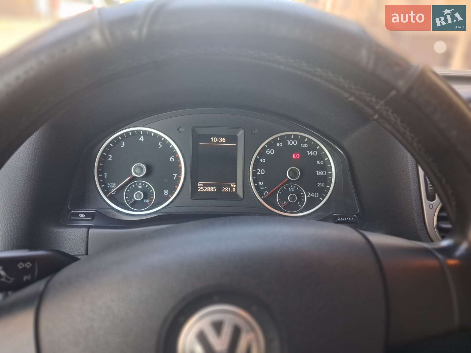 Volkswagen Tiguan 2010 VIN WVGZZZ5NZAW092134 фото оголошення 3 з 8