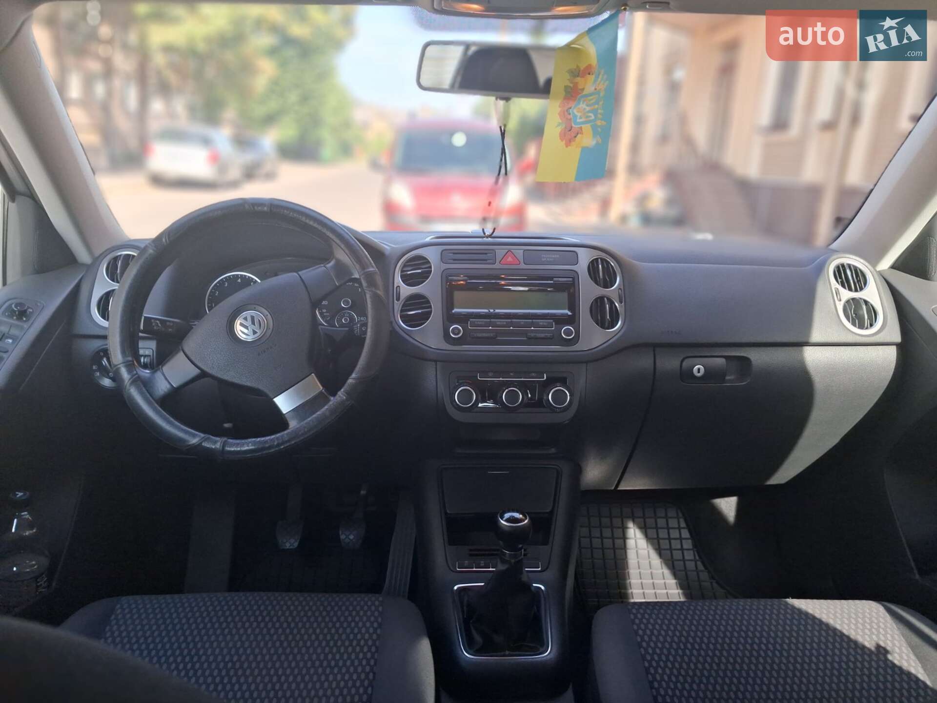 Volkswagen Tiguan 2010 VIN WVGZZZ5NZAW092134 фото оголошення 4 з 8