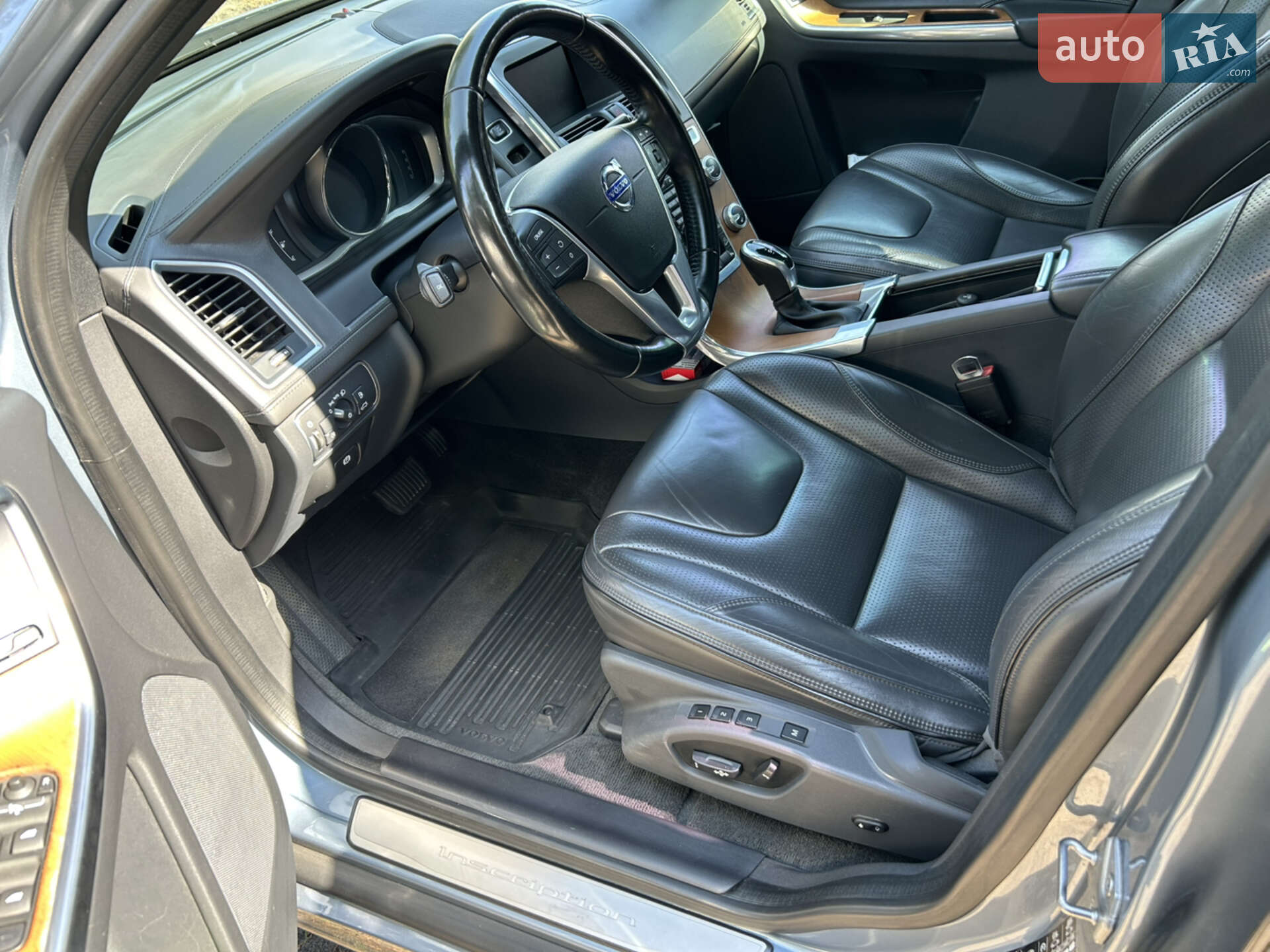 Volvo XC60 2016 VIN YV1DZA5C6H2043087 фото оголошення 28 з 51