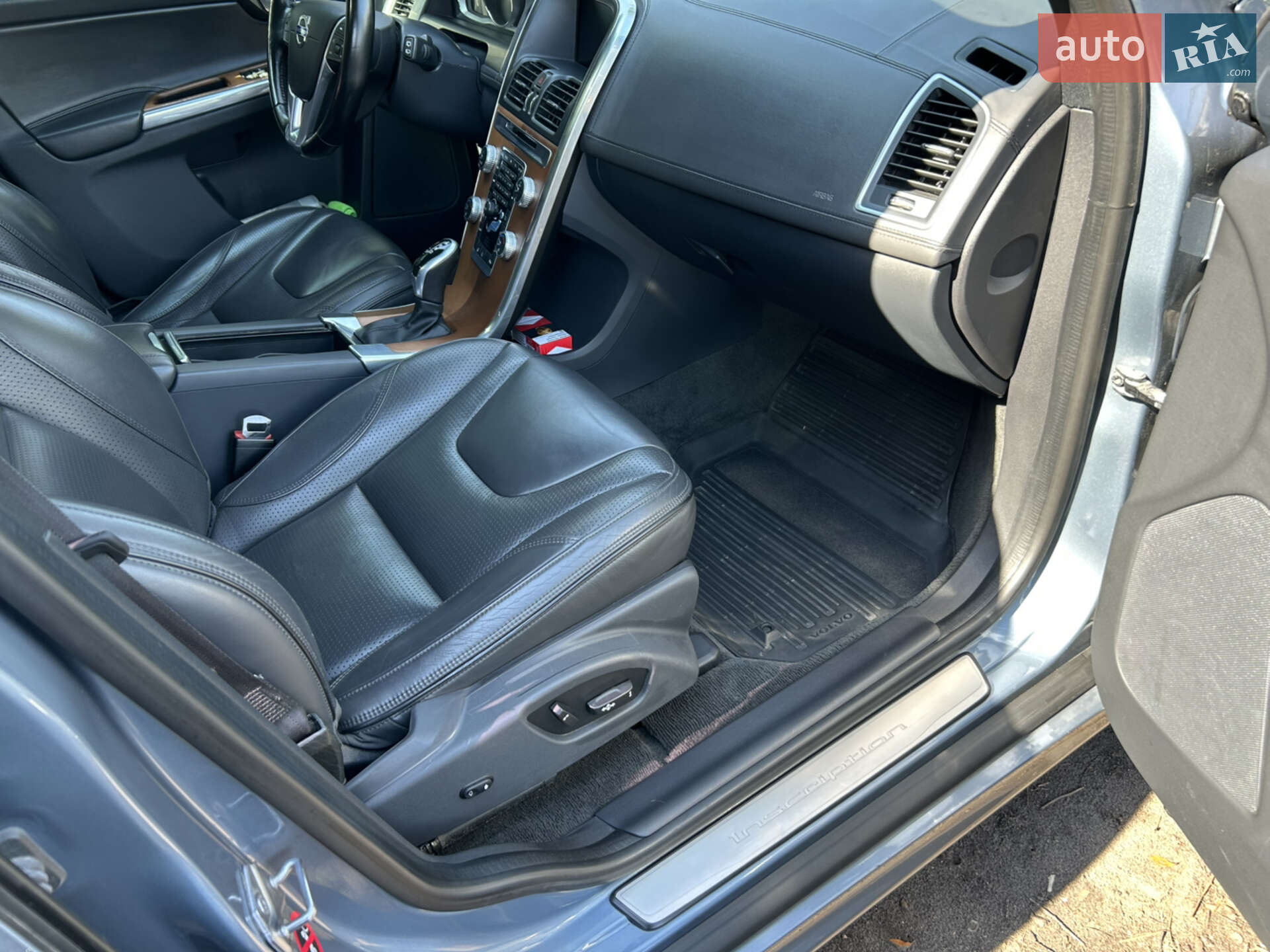 Volvo XC60 2016 VIN YV1DZA5C6H2043087 фото оголошення 31 з 51