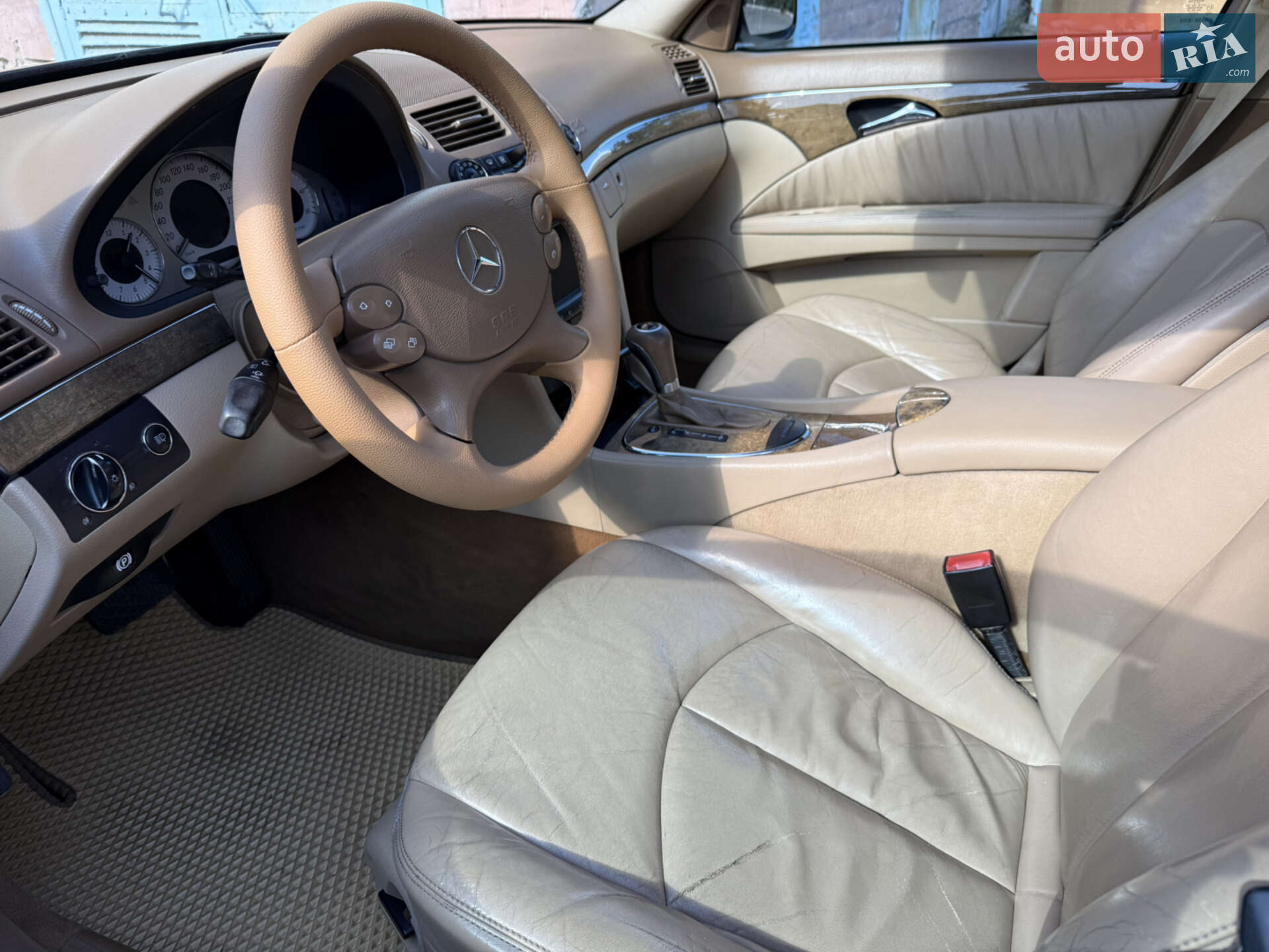 Mercedes-Benz E-Class 2006 VIN WDB2110221A990095 фото оголошення 5 з 9