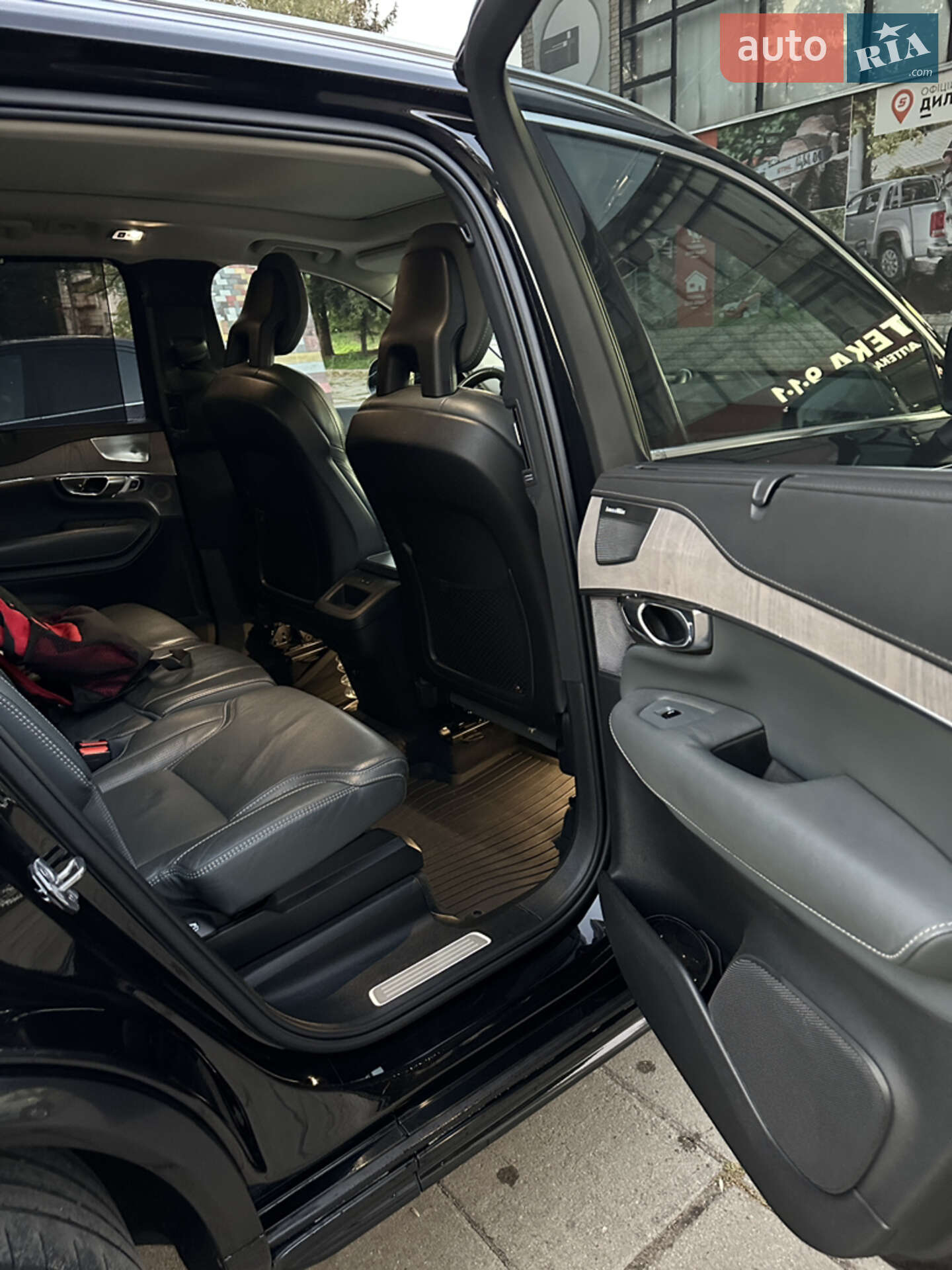 Volvo Xc90 2019 VIN YV1LCA3UCL1551677 фото оголошення 34 з 39