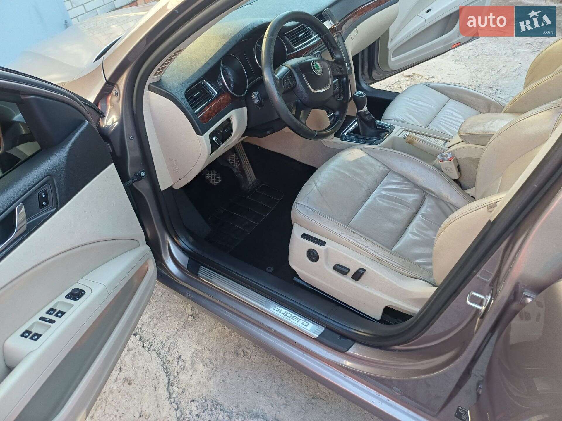 Skoda Superb 2013 VIN TMBJJ73T8D9033720 фото оголошення 12 з 39