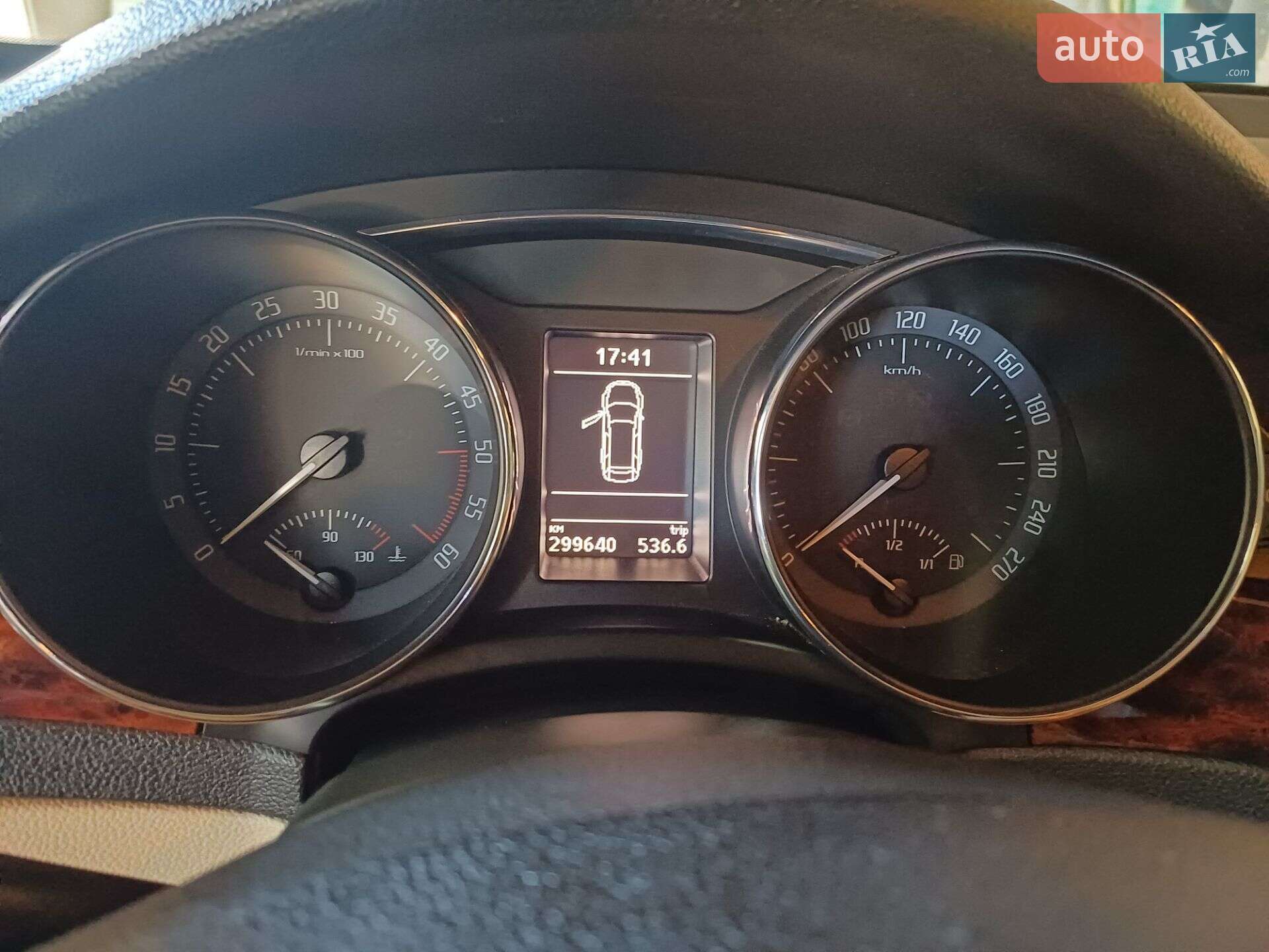 Skoda Superb 2013 VIN TMBJJ73T8D9033720 фото оголошення 16 з 39