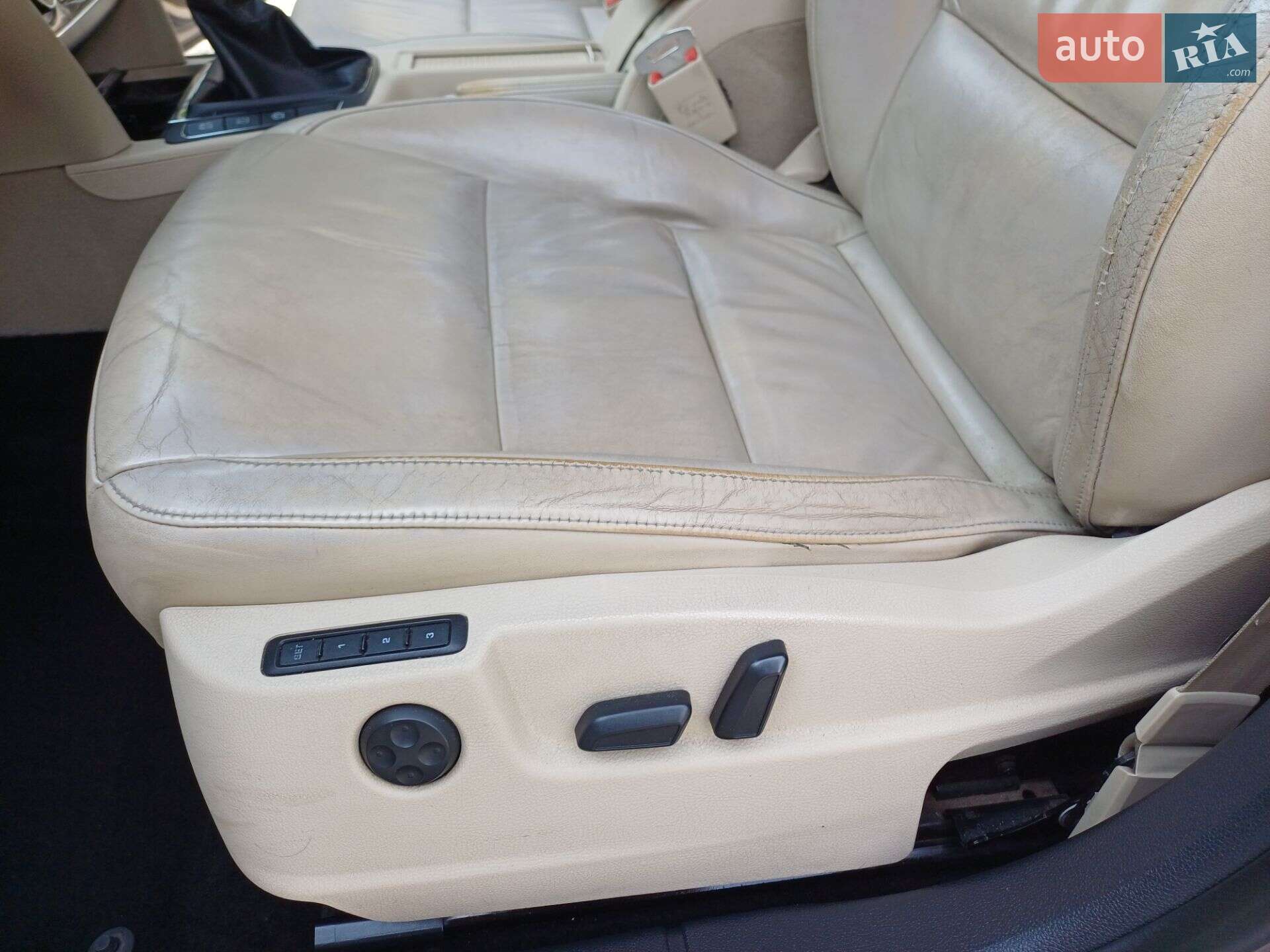 Skoda Superb 2013 VIN TMBJJ73T8D9033720 фото оголошення 32 з 39
