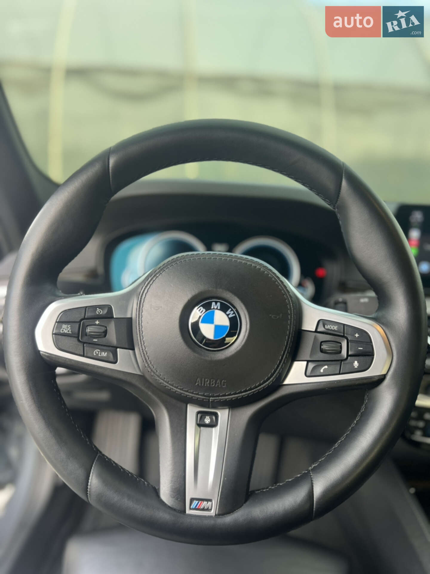 BMW 5 Series 2017 VIN WBAJC3107HG872266 фото оголошення 15 з 46