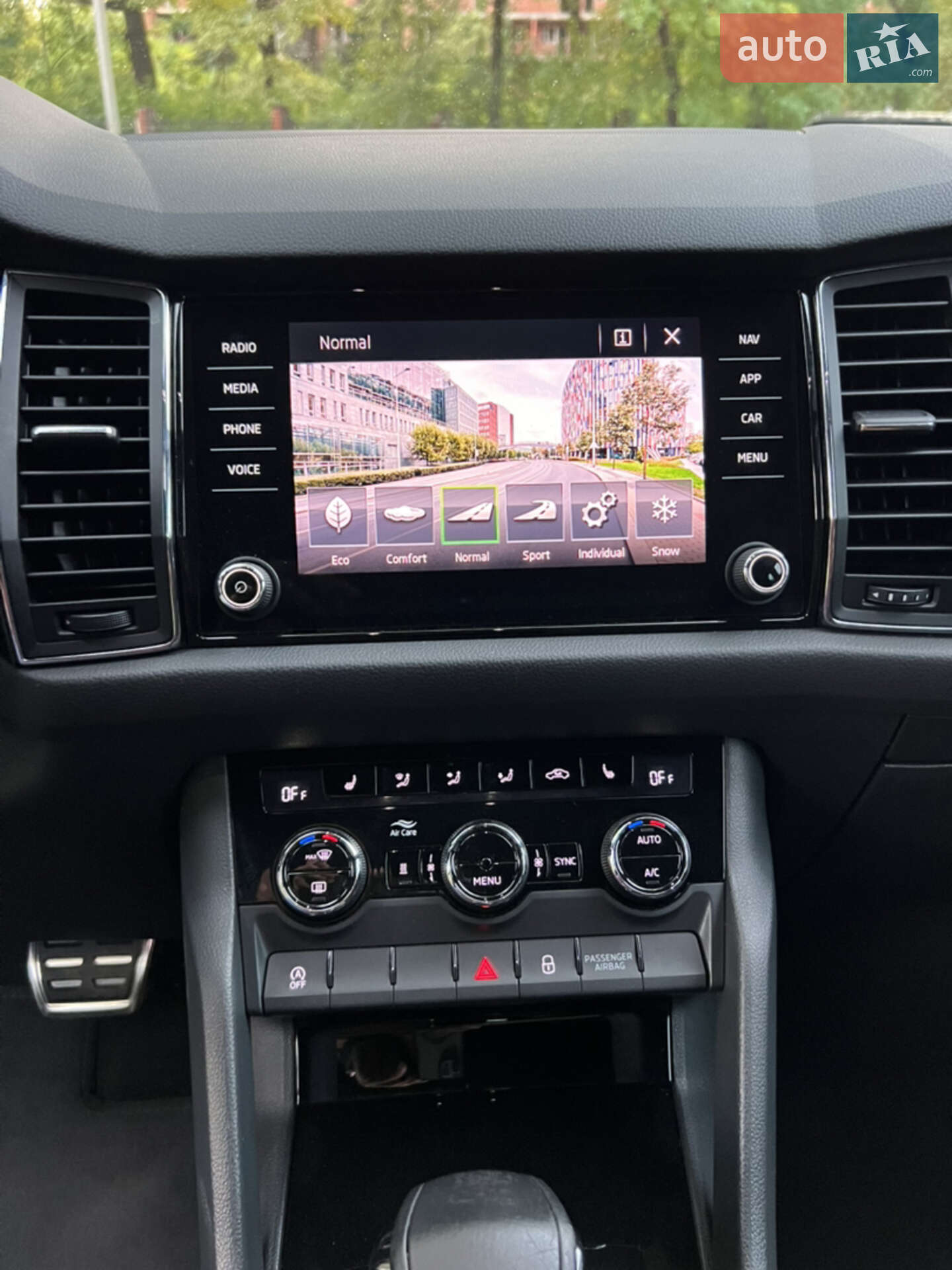 Skoda Kodiaq 2018 VIN TMBLK7NS2K8035704 фото оголошення 22 з 29