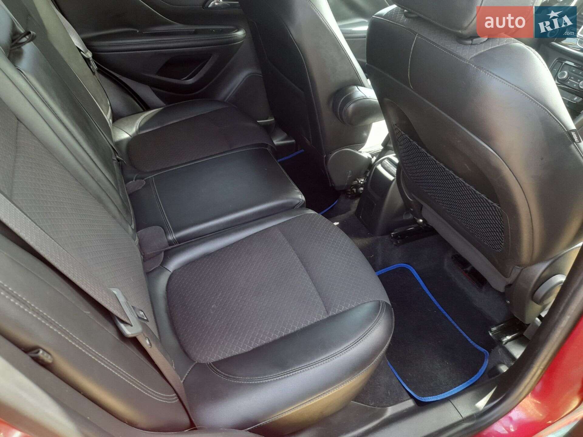 Buick Encore 2018 VIN KL4CJASB7JB712925 фото оголошення 3 з 27