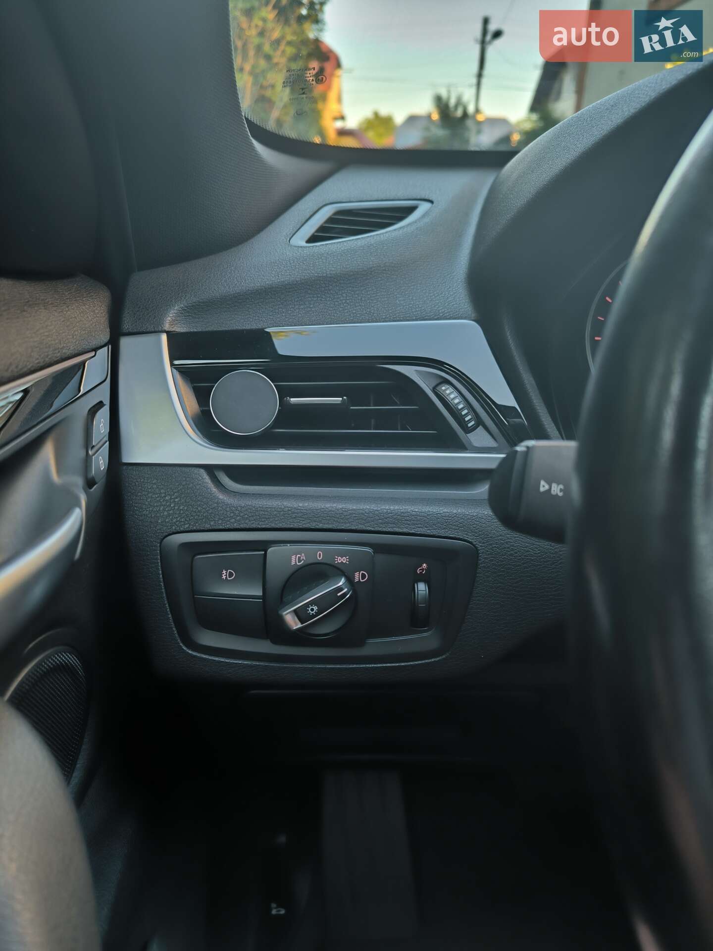 BMW X1 2016 VIN WBXHT3C34G5F66277 фото оголошення 12 з 31