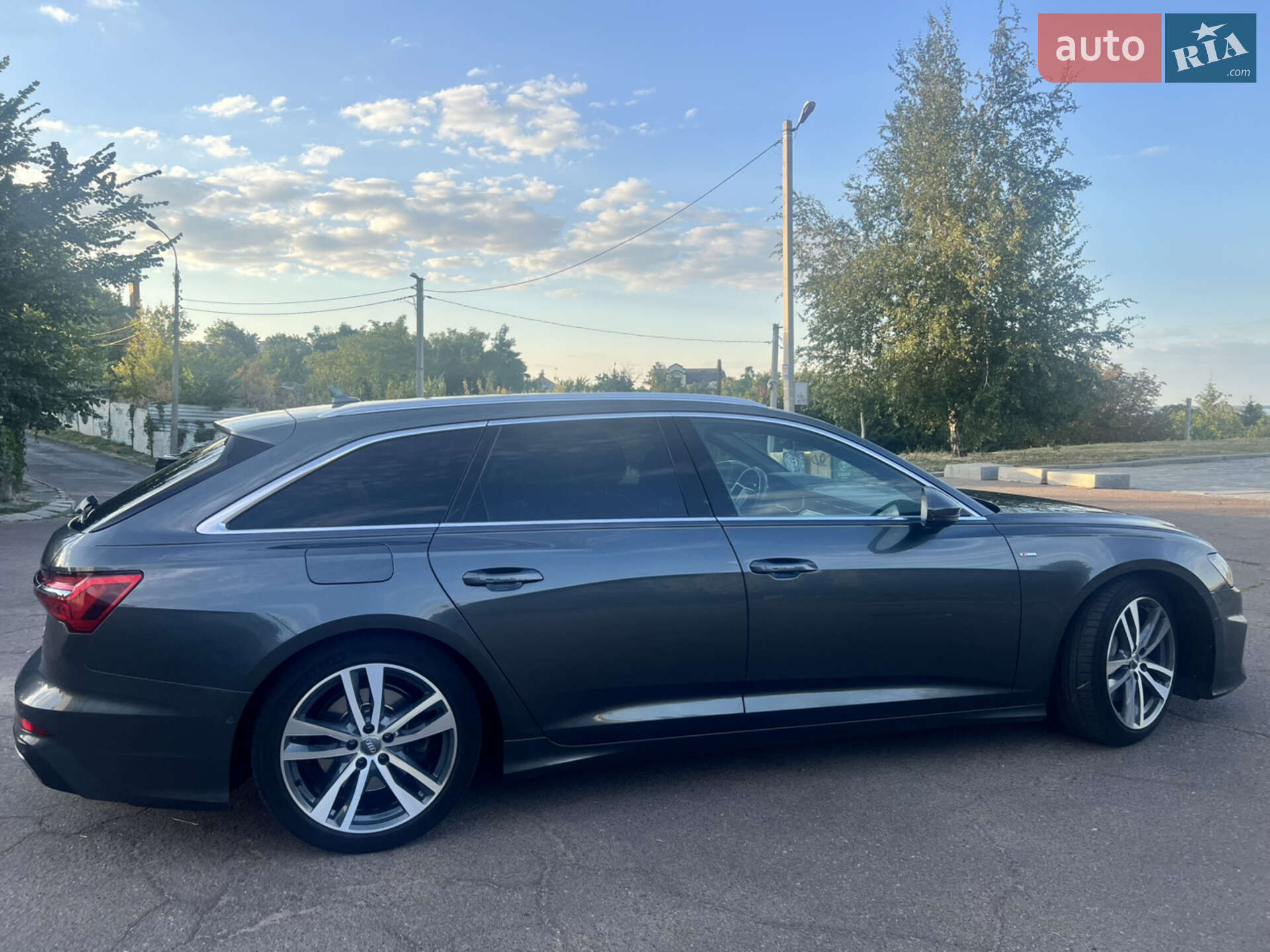 Audi A6 2019 VIN WAUZZZF26KN121919 фото оголошення 10 з 11