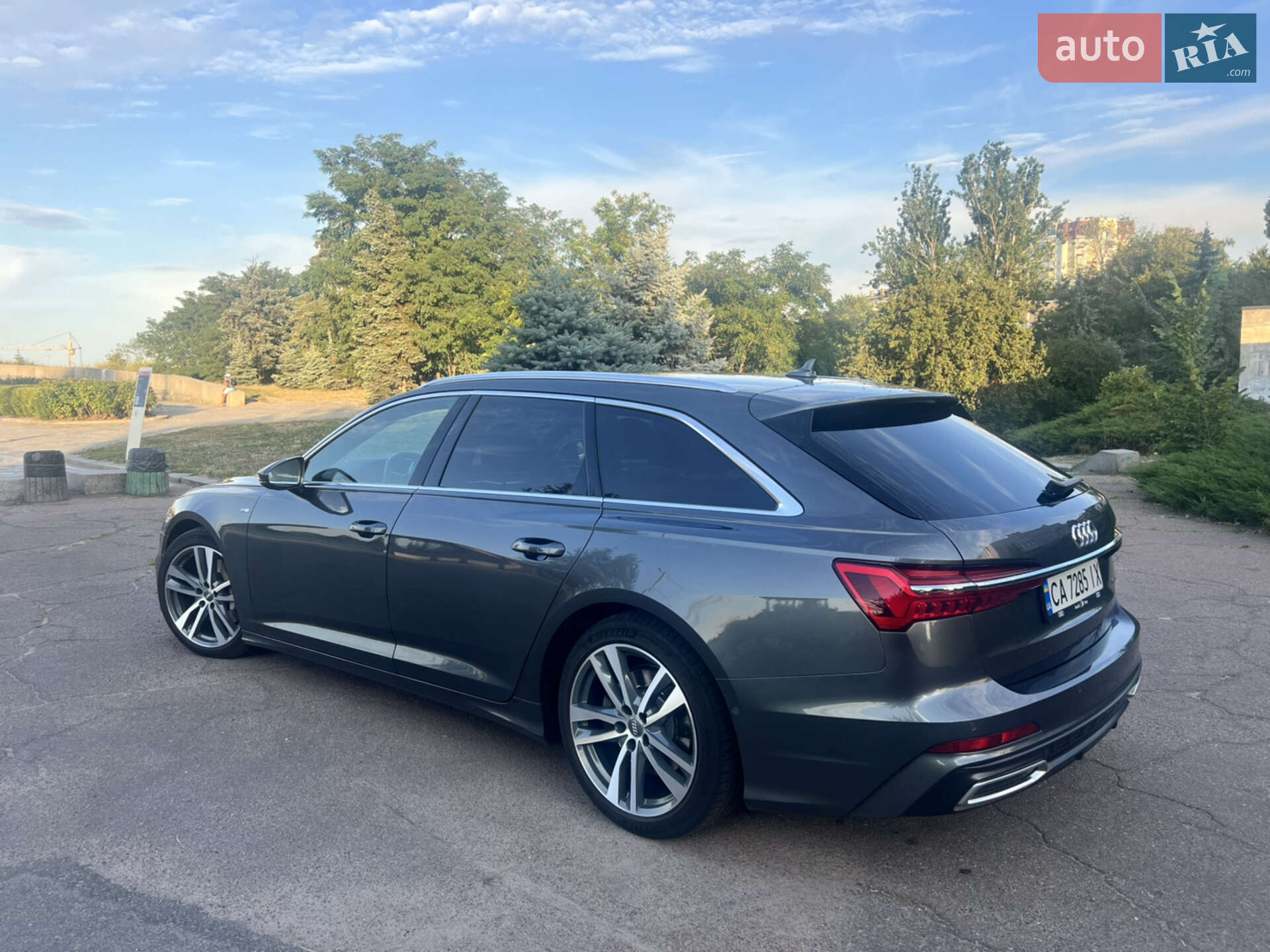Audi A6 2019 VIN WAUZZZF26KN121919 фото оголошення 8 з 11