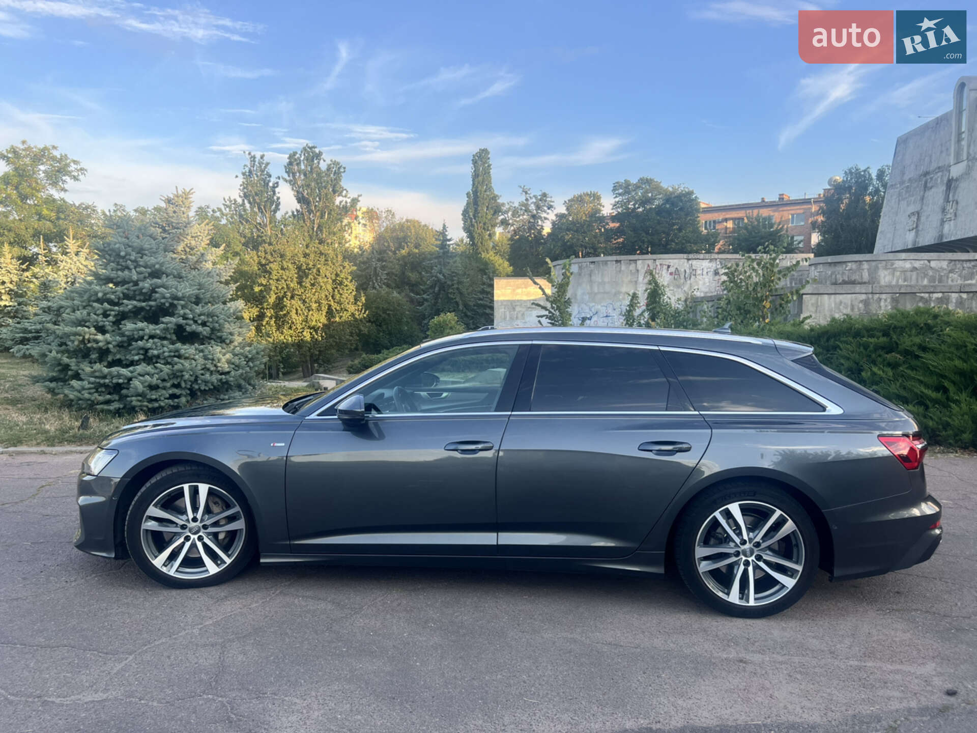 Audi A6 2019 VIN WAUZZZF26KN121919 фото оголошення 11 з 11