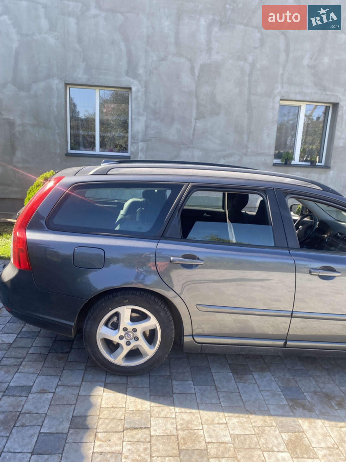 Volvo V50 2011 VIN YV1MW84F1B2635839 фото оголошення 3 з 15
