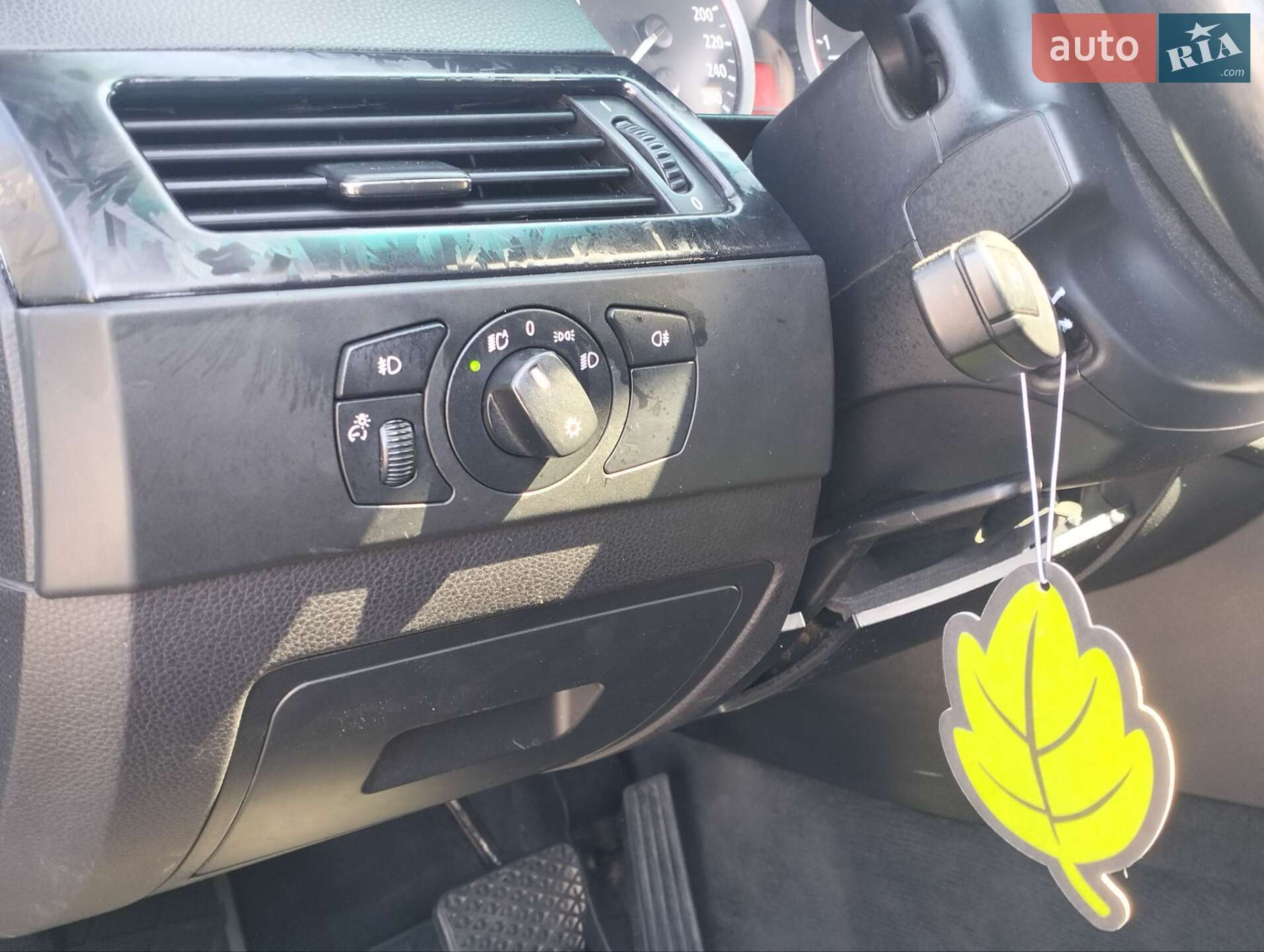 BMW 5 Series 2006 VIN WBANJ31020CP85765 фото оголошення 19 з 27