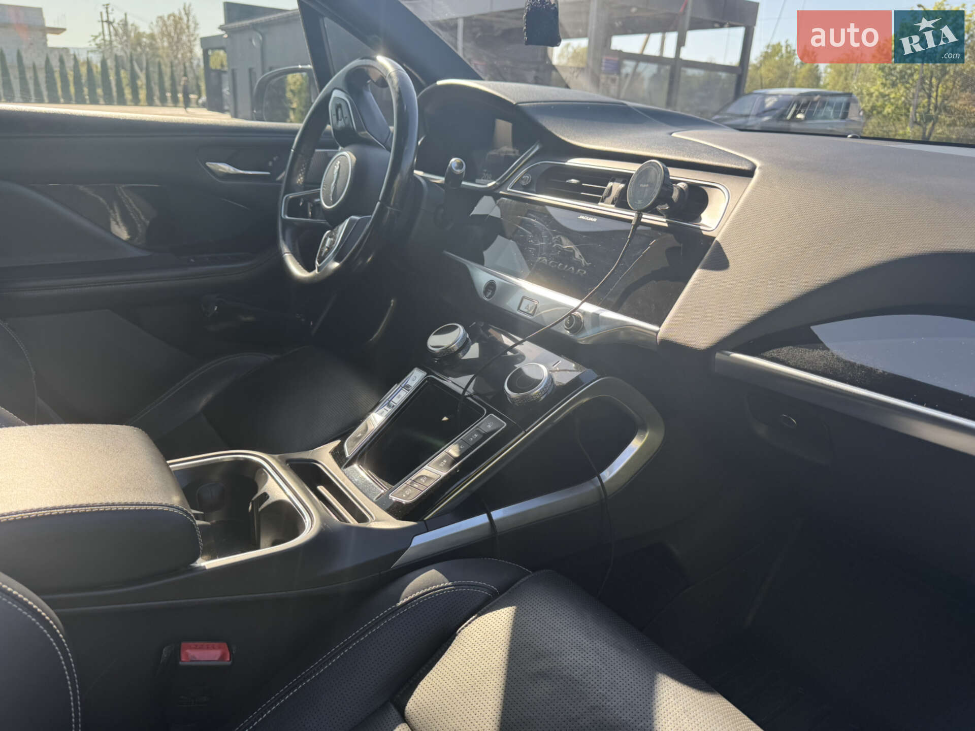 Jaguar I-Pace 2019 VIN SADHD2S11L1F83869 фото оголошення 7 з 95