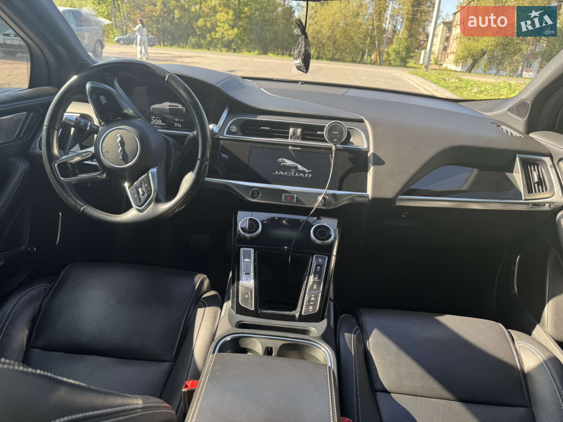 Jaguar I-Pace 2019 VIN SADHD2S11L1F83869 фото оголошення 21 з 95