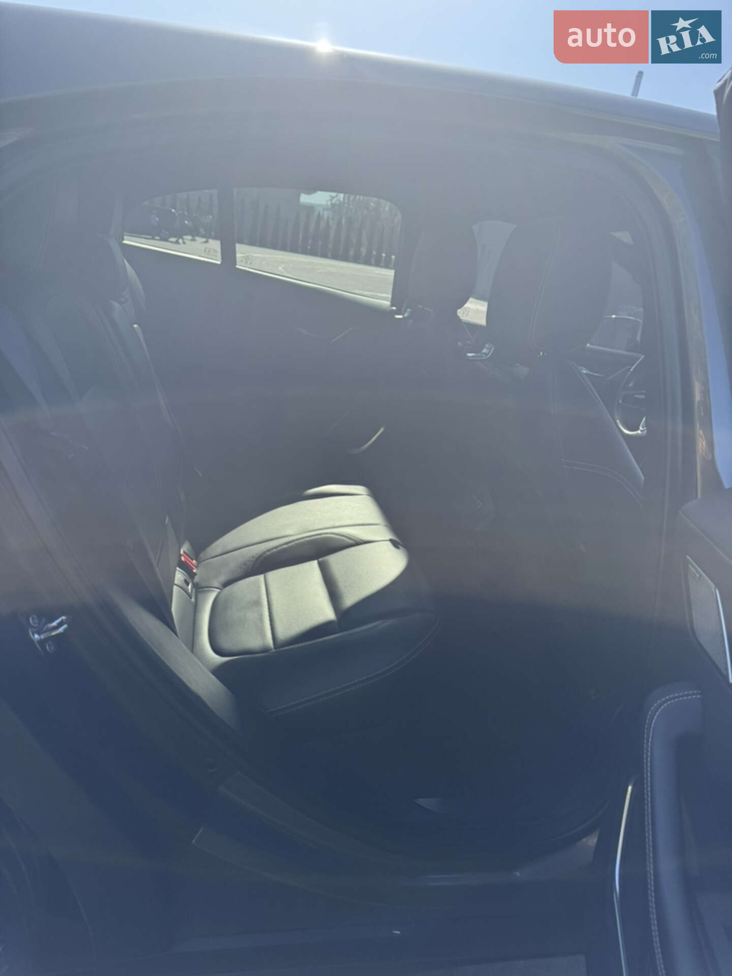 Jaguar I-Pace 2019 VIN SADHD2S11L1F83869 фото оголошення 28 з 95
