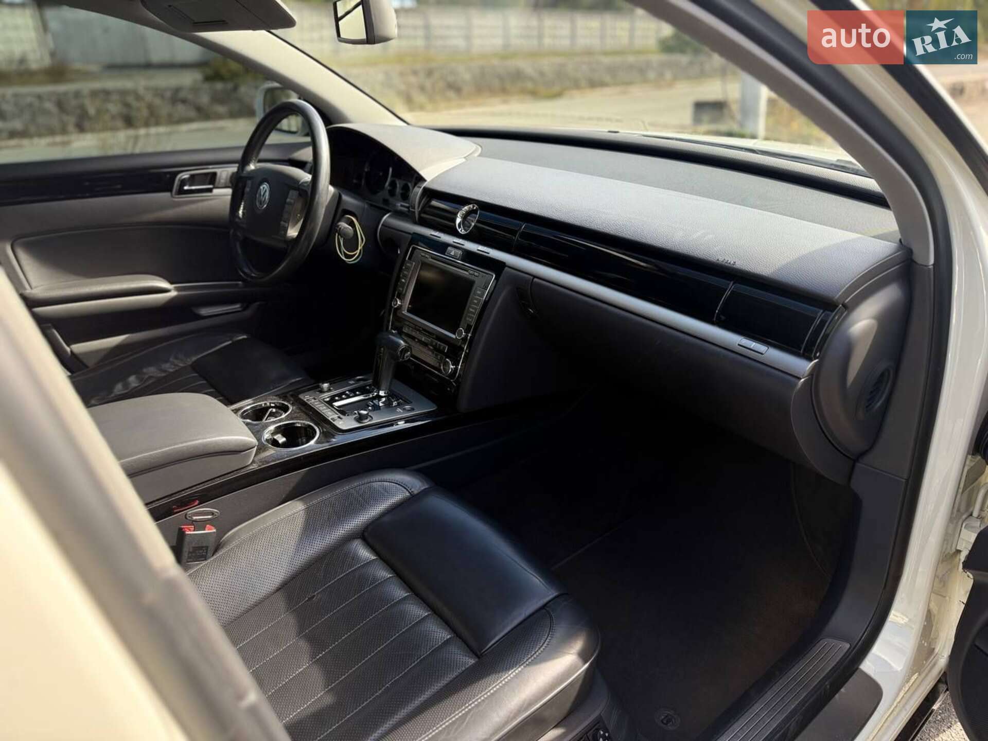 Volkswagen Phaeton 2009 VIN WVWZZZ3DZ98101110 фото оголошення 3 з 25