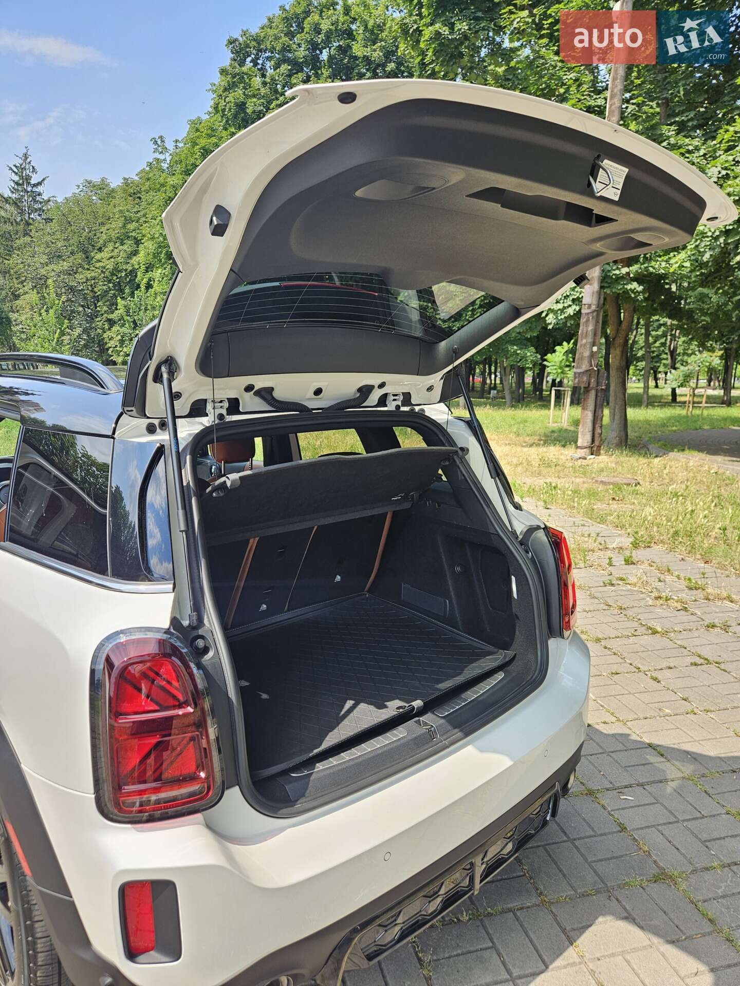 Mini Countryman 2023 VIN WMZ33BS07R3R75961 фото оголошення 39 з 97