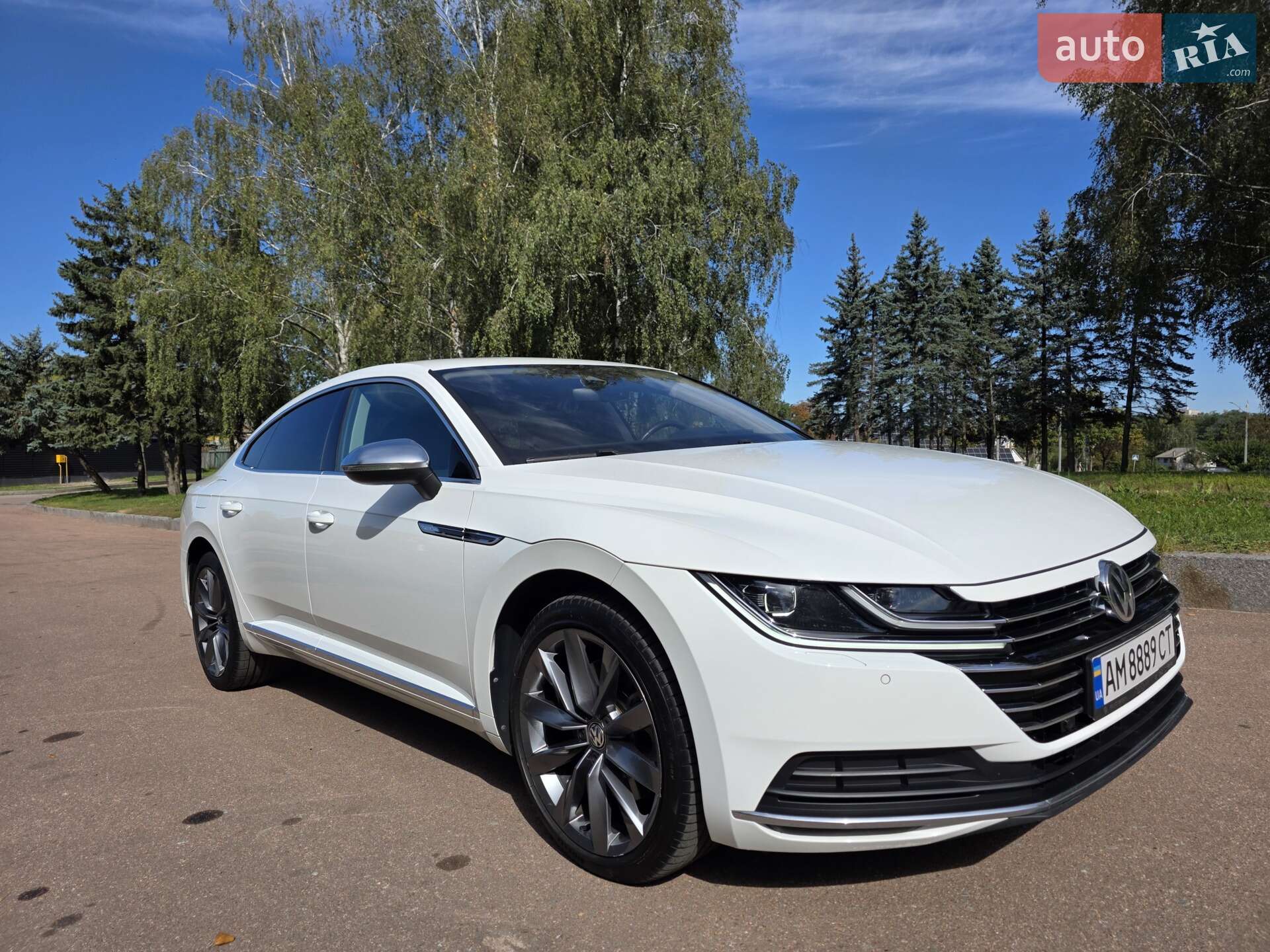 Volkswagen Arteon 2018 VIN WVWZZZ3HZKE002925 фото оголошення 13 з 26