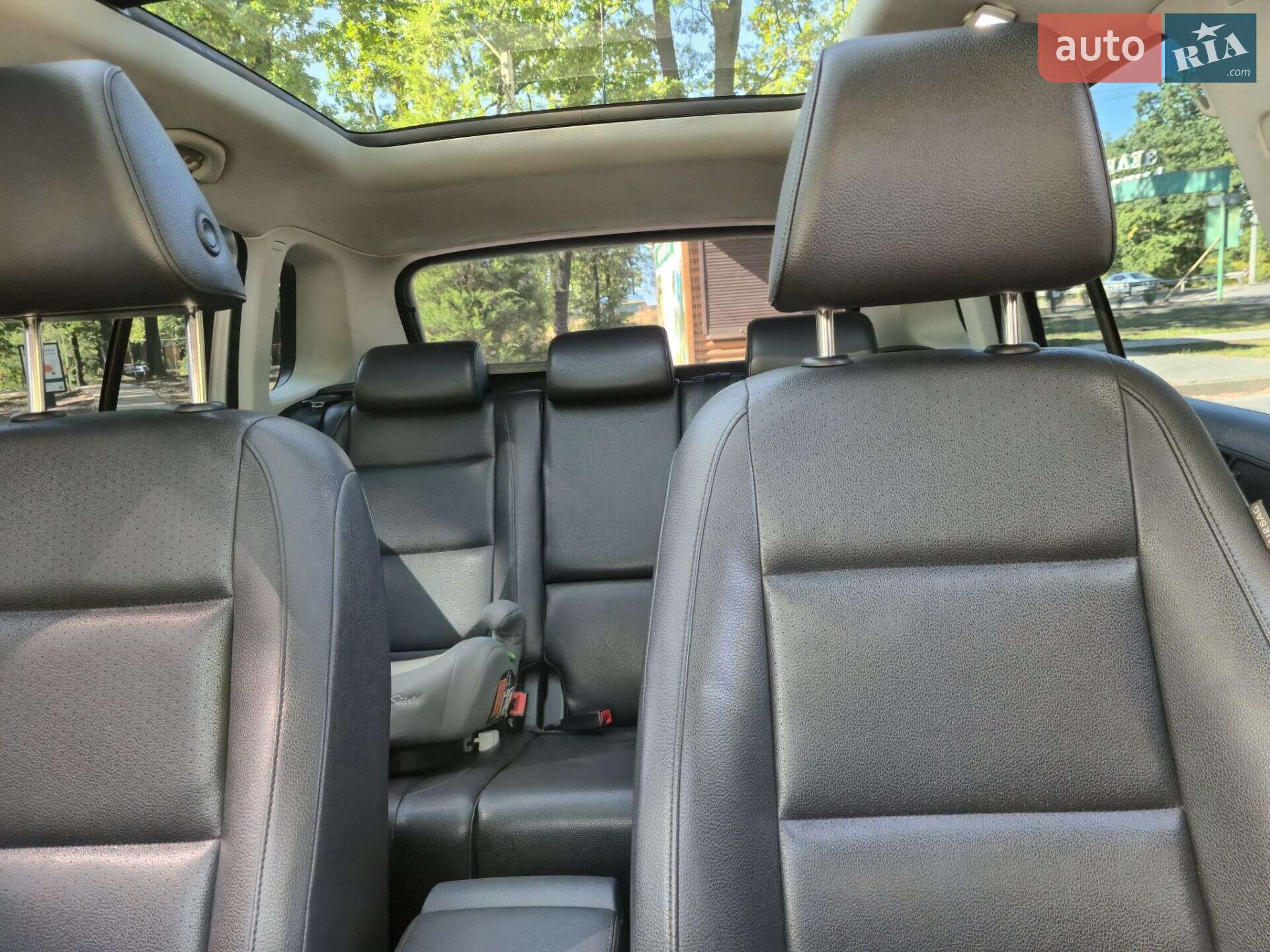 Volkswagen Tiguan 2011 VIN WVGBV7AX2BW562279 фото оголошення 11 з 13