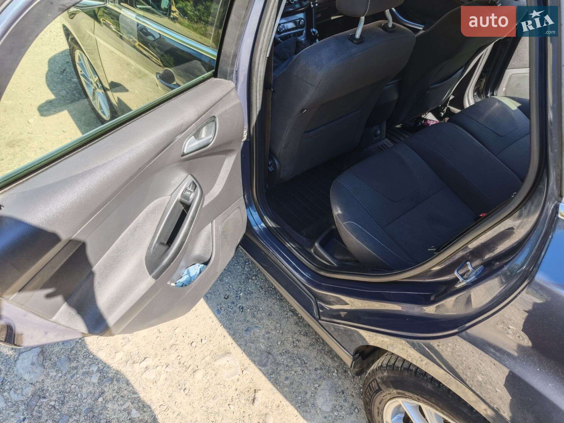 Ford Focus 2013 VIN WF0LXXGCBLDP39241 фото оголошення 16 з 29