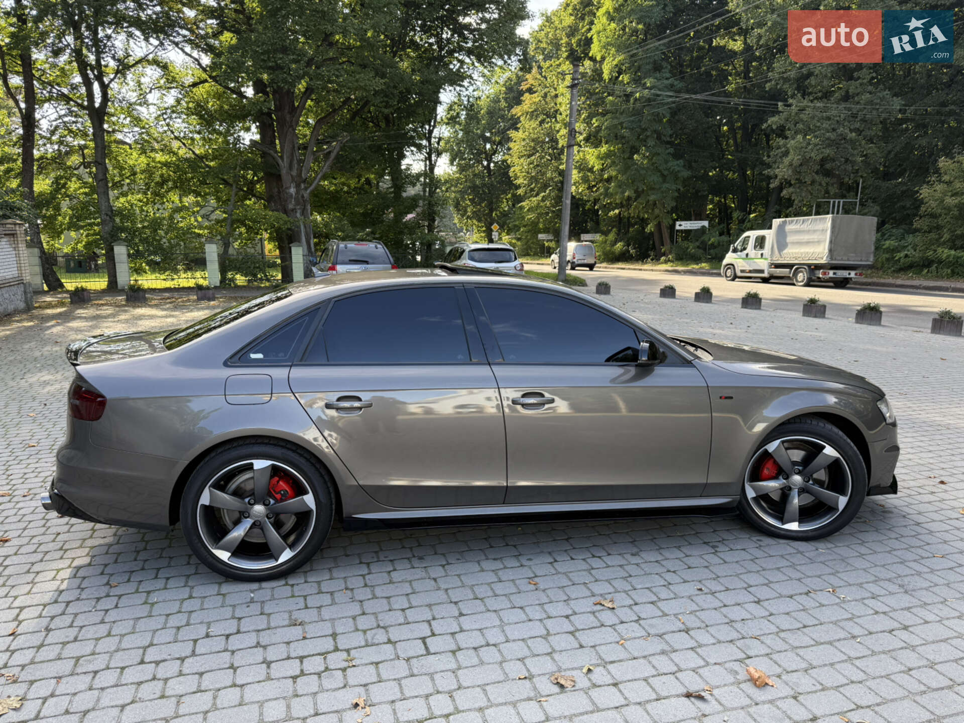 Audi A4 2013 VIN WAUFFAFL7EN004277 фото оголошення 4 з 10