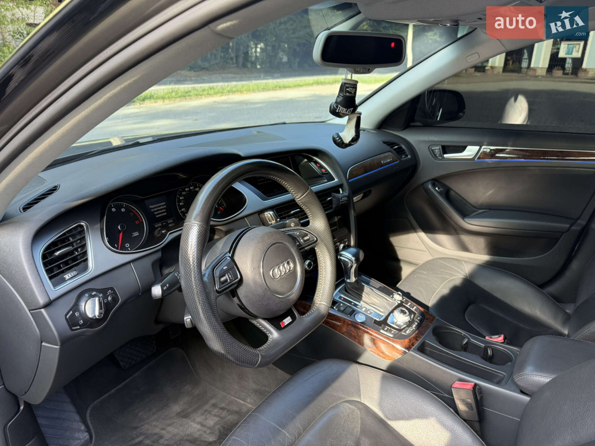 Audi A4 2013 VIN WAUFFAFL7EN004277 фото оголошення 9 з 10