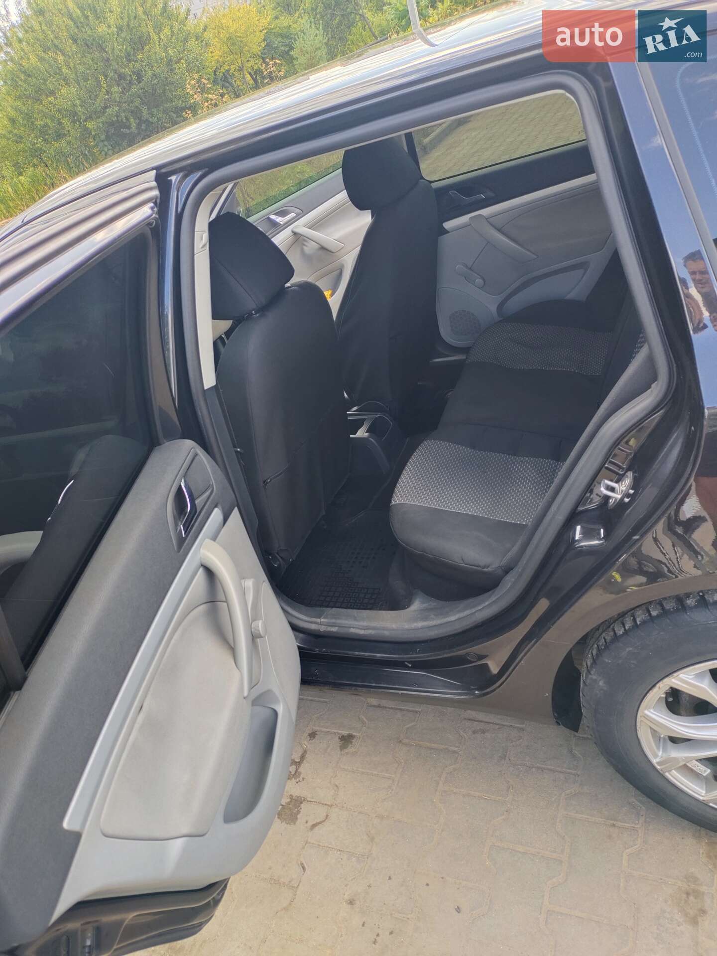 Skoda Octavia 2009 VIN TMBHK61Z0A2040310 фото оголошення 5 з 11