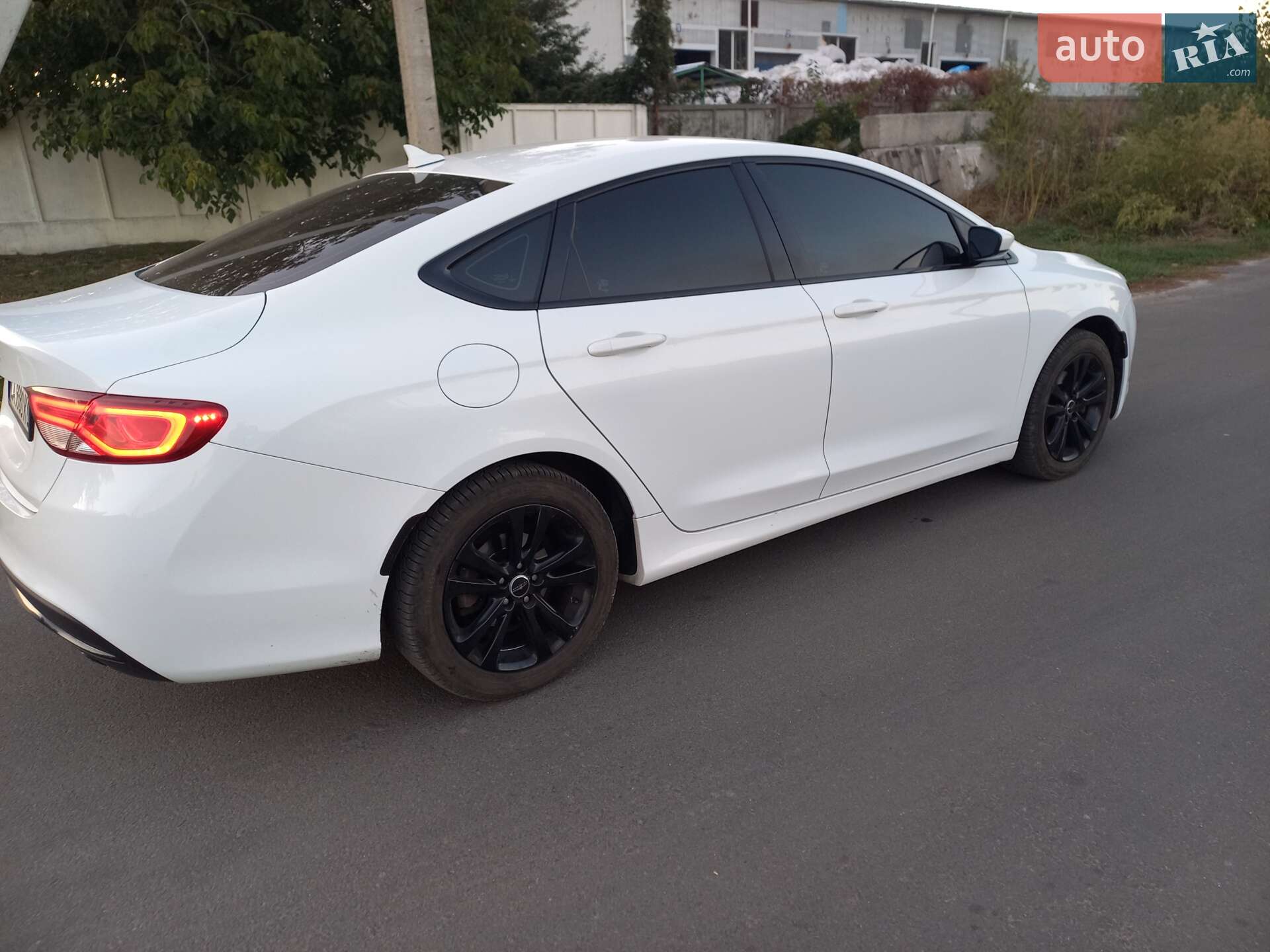 Chrysler 200 2015 VIN 1C3CCCAB5GN157739 фото оголошення 33 з 36