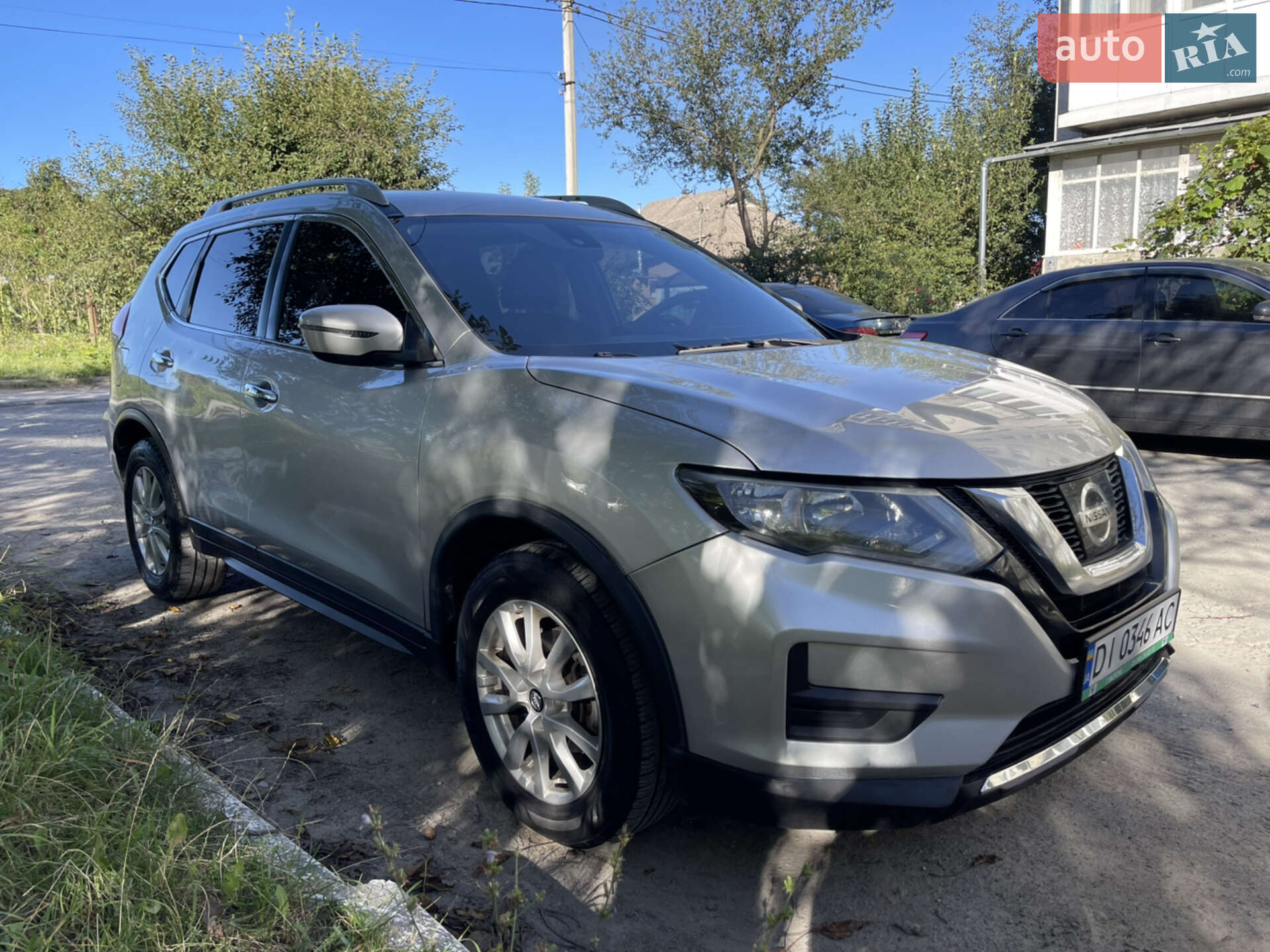 Nissan Rogue 2017 VIN KNMAT2MTXJP523725 фото оголошення 2 з 19