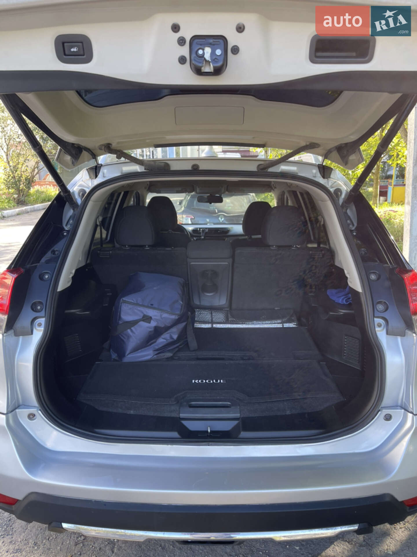 Nissan Rogue 2017 VIN KNMAT2MTXJP523725 фото оголошення 15 з 19