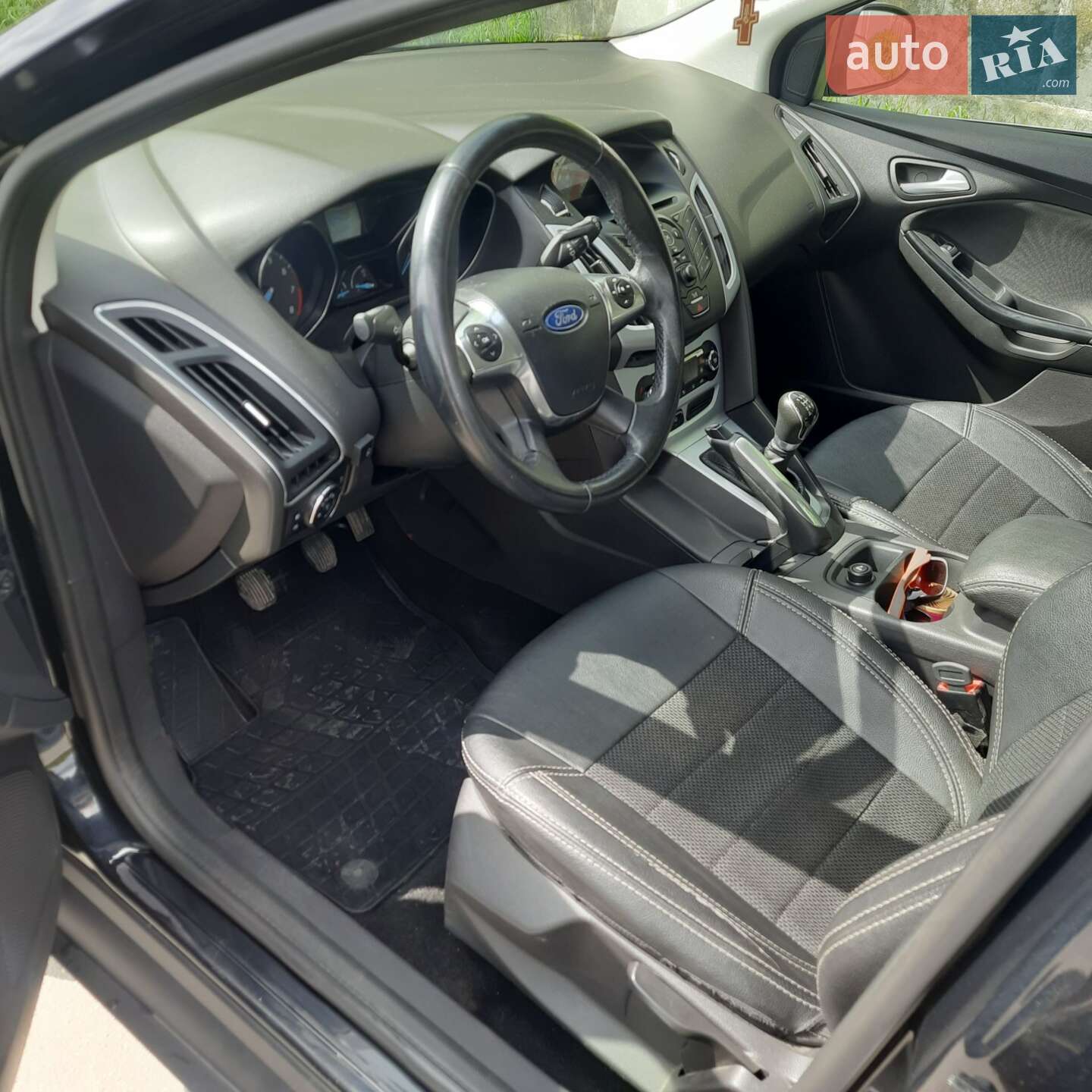 Ford Focus 2011 VIN WF0KXXGCBKBD06370 фото оголошення 16 з 18