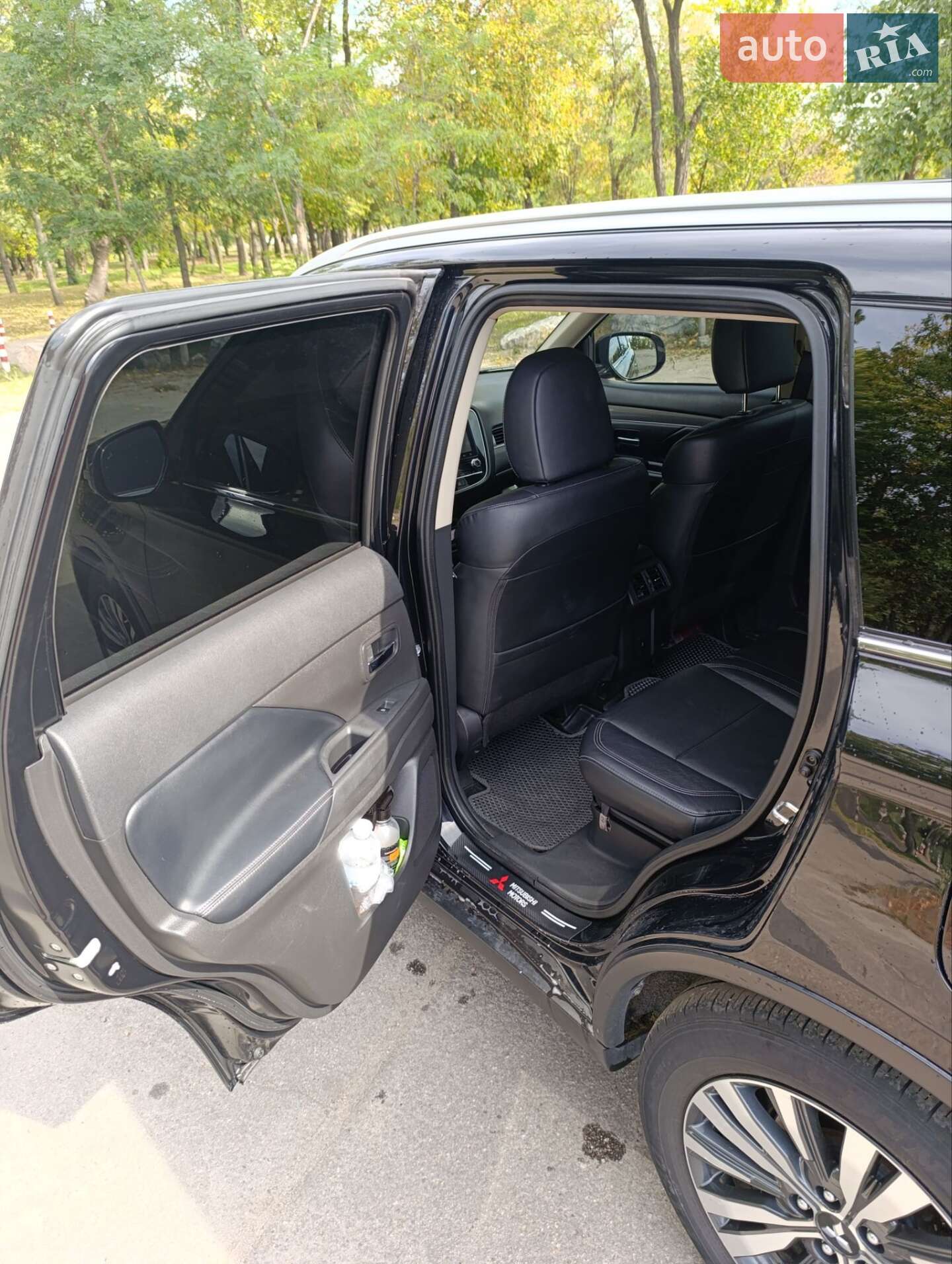 Mitsubishi Outlander 2020 VIN JA4AD3A3XLZ032810 фото оголошення 5 з 12