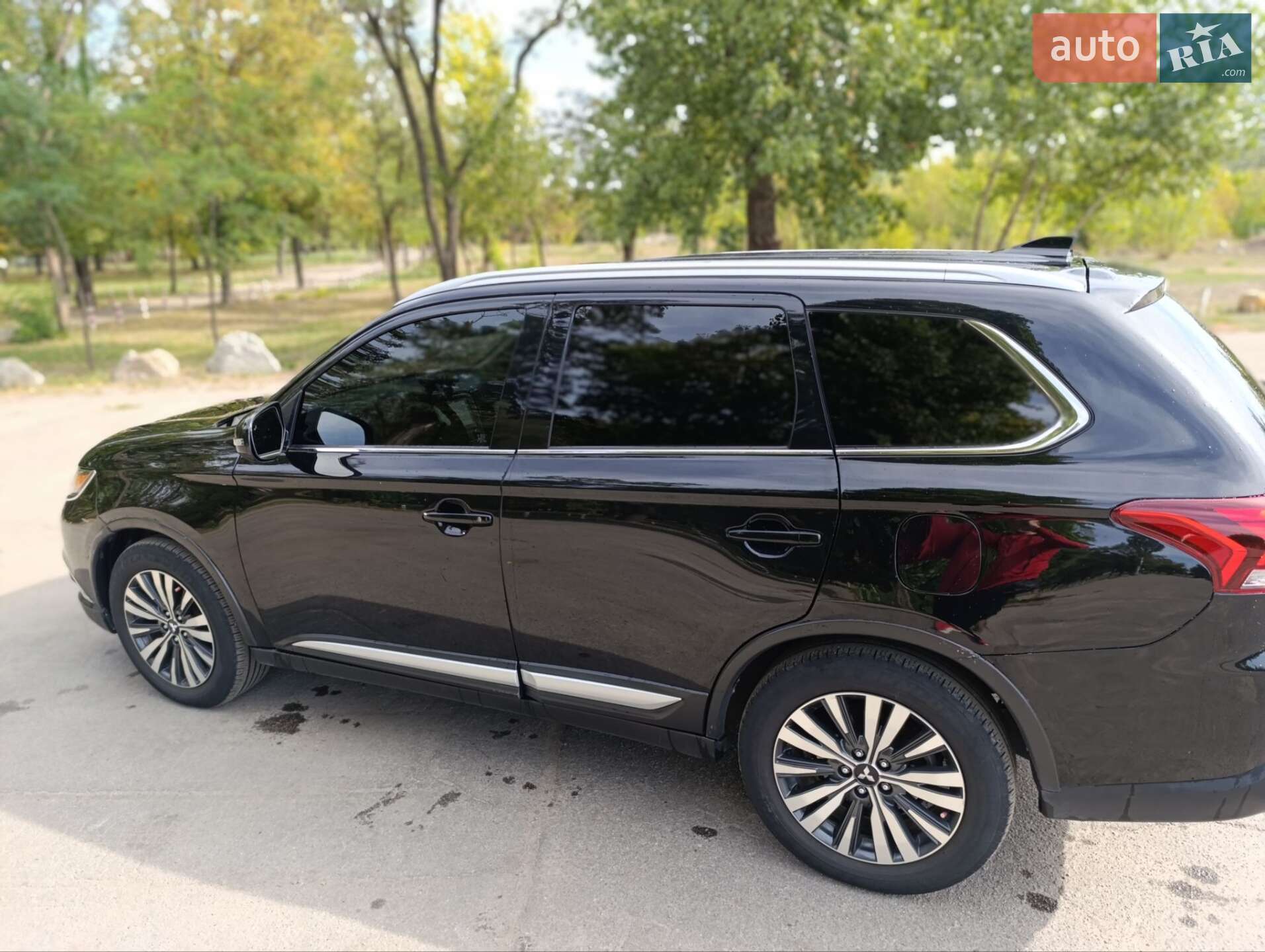 Mitsubishi Outlander 2020 VIN JA4AD3A3XLZ032810 фото оголошення 9 з 12