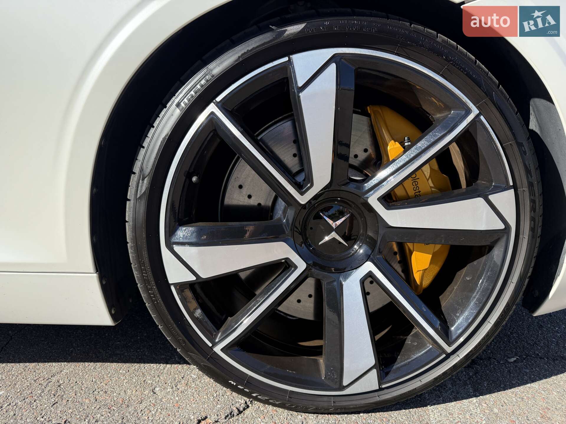 Polestar 1 2020 VIN LPSPKBDTDMB000823 фото оголошення 2 з 62