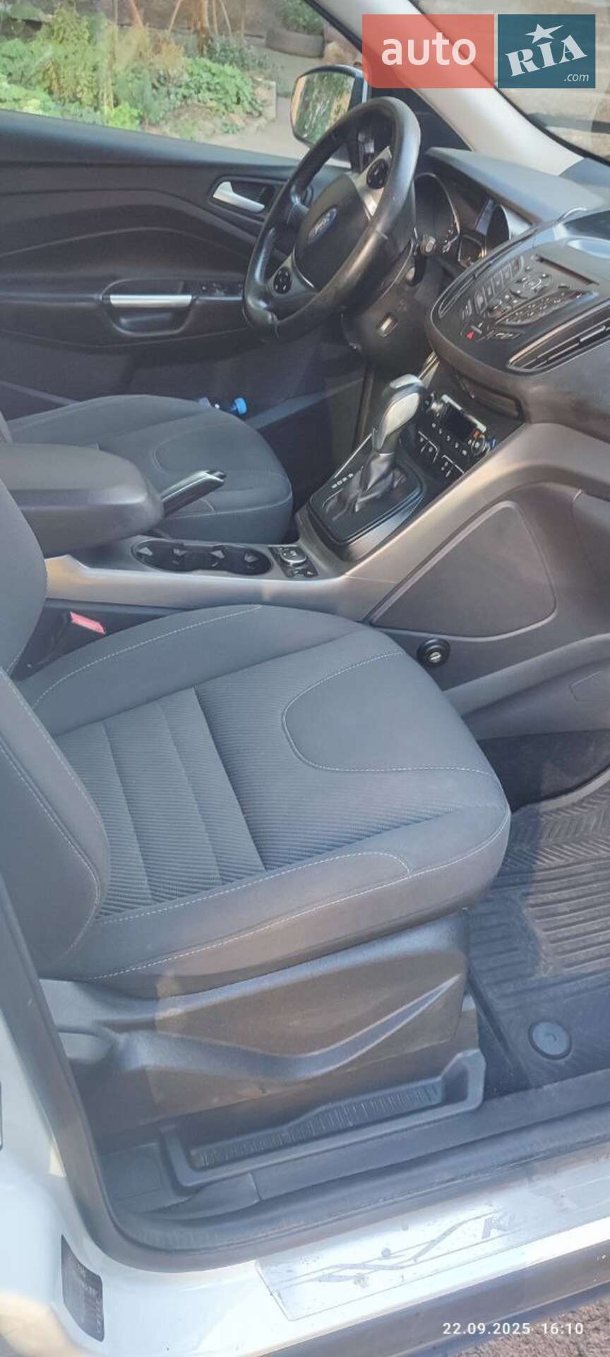 Ford Kuga 2016 VIN WF0AXXWPMAGA25030 фото оголошення 16 з 20