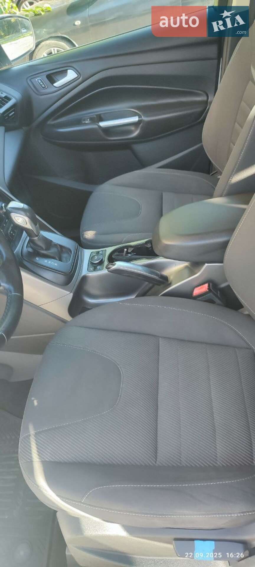 Ford Kuga 2016 VIN WF0AXXWPMAGA25030 фото оголошення 19 з 20