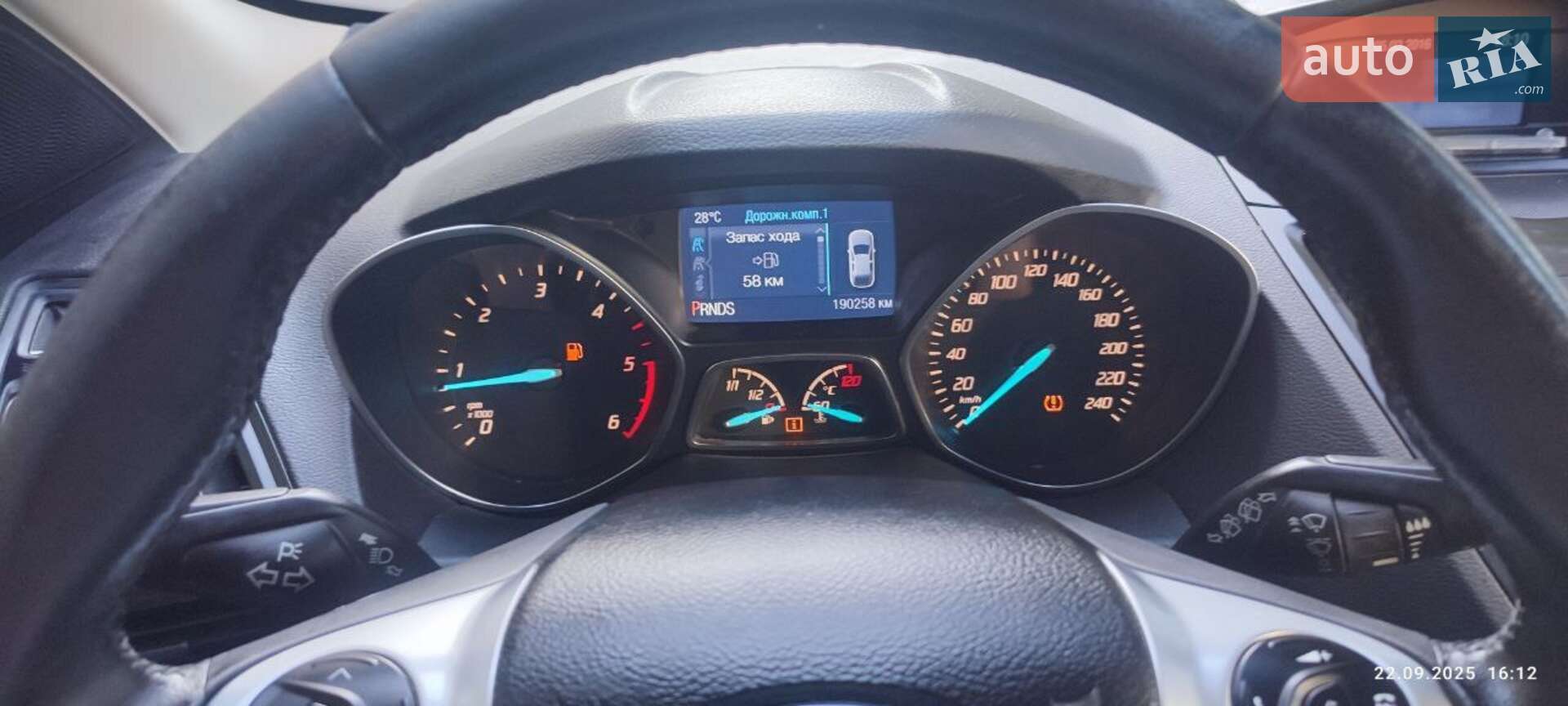 Ford Kuga 2016 VIN WF0AXXWPMAGA25030 фото оголошення 3 з 20