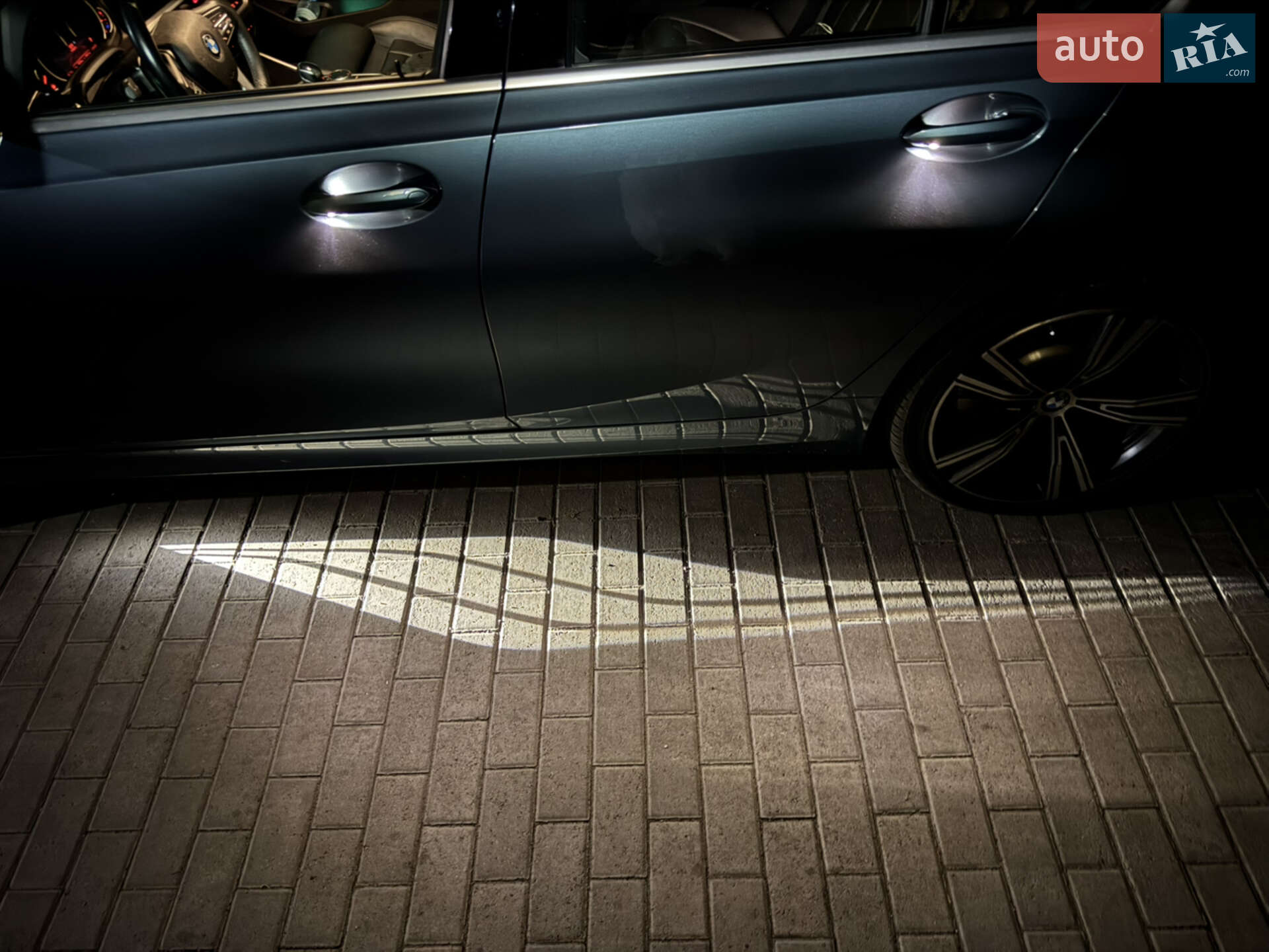 BMW 3 Series 2019 VIN WBA5R7C03LFH47349 фото оголошення 24 з 30