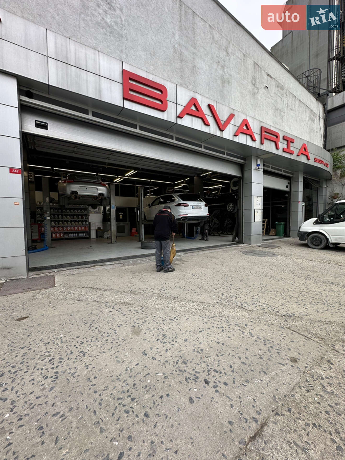 Porsche Cayenne 2017 VIN WP1AA2A21HKA86656 фото оголошення 30 з 32
