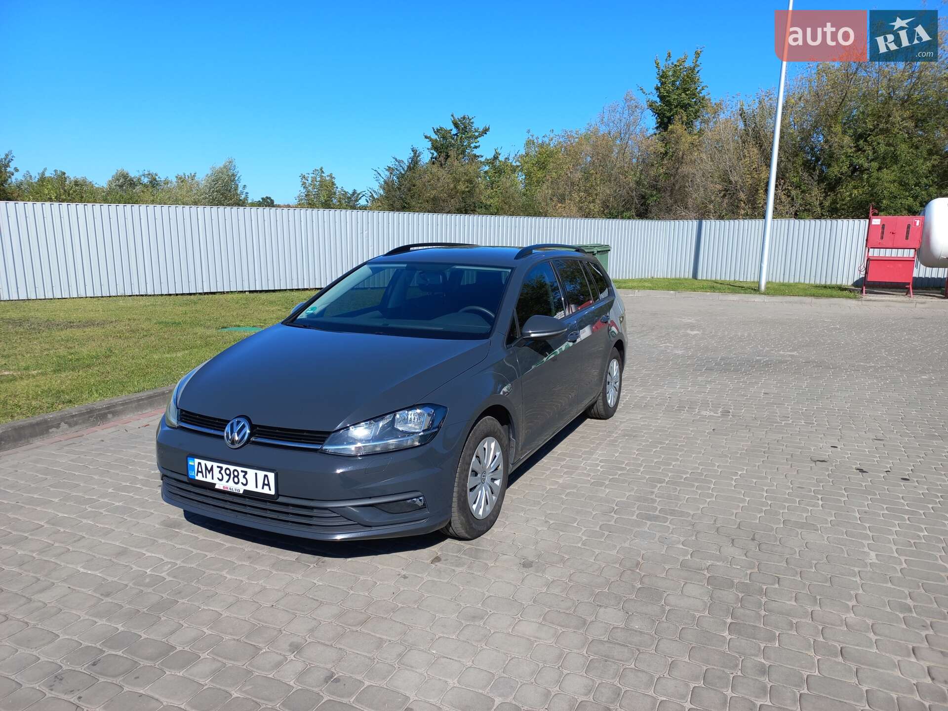 Volkswagen Golf 2018 VIN WVWZZZAUZJP632357 фото оголошення 9 з 20