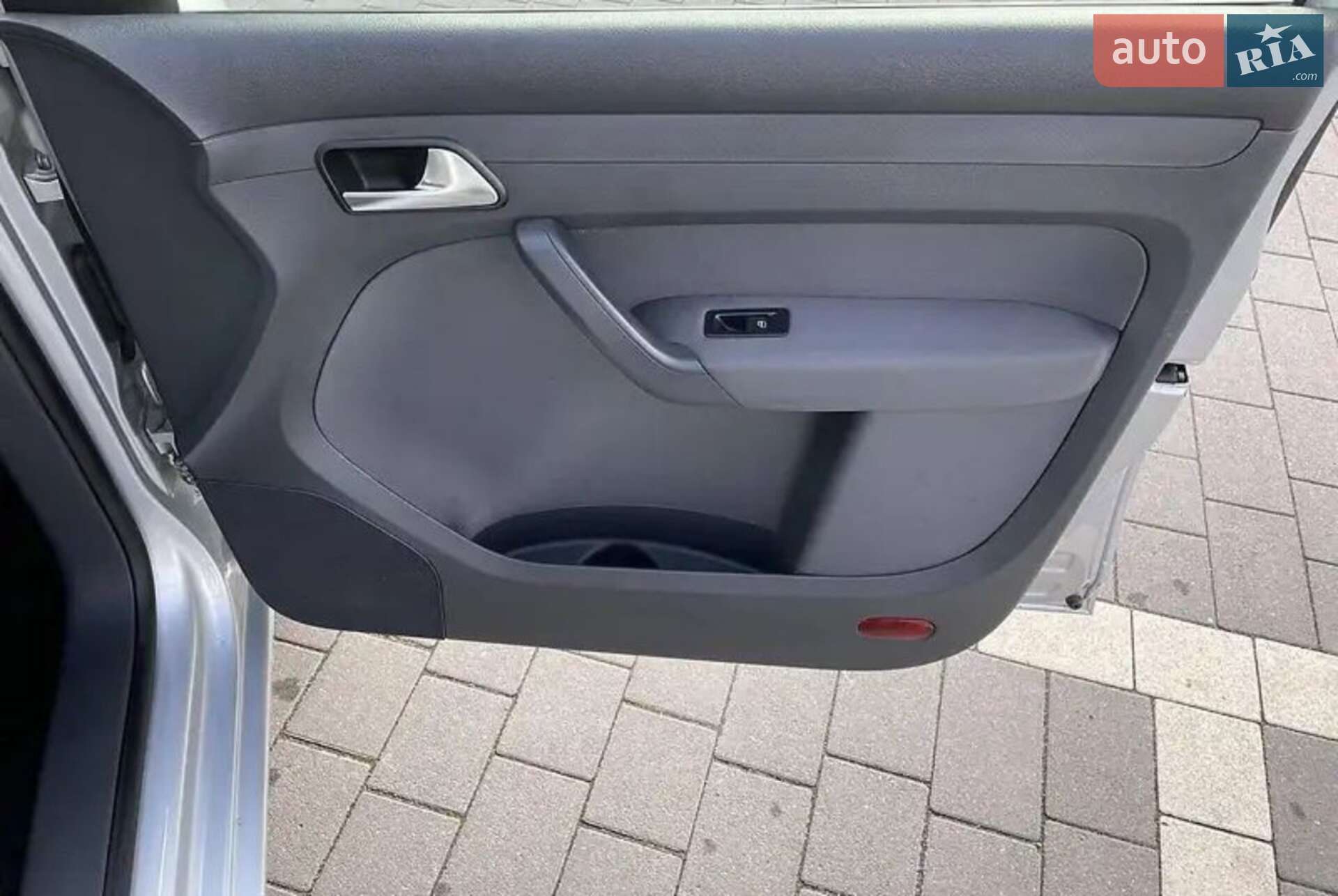 Volkswagen Caddy 2012 VIN WV2ZZZ2KZDX046412 фото оголошення 6 з 30