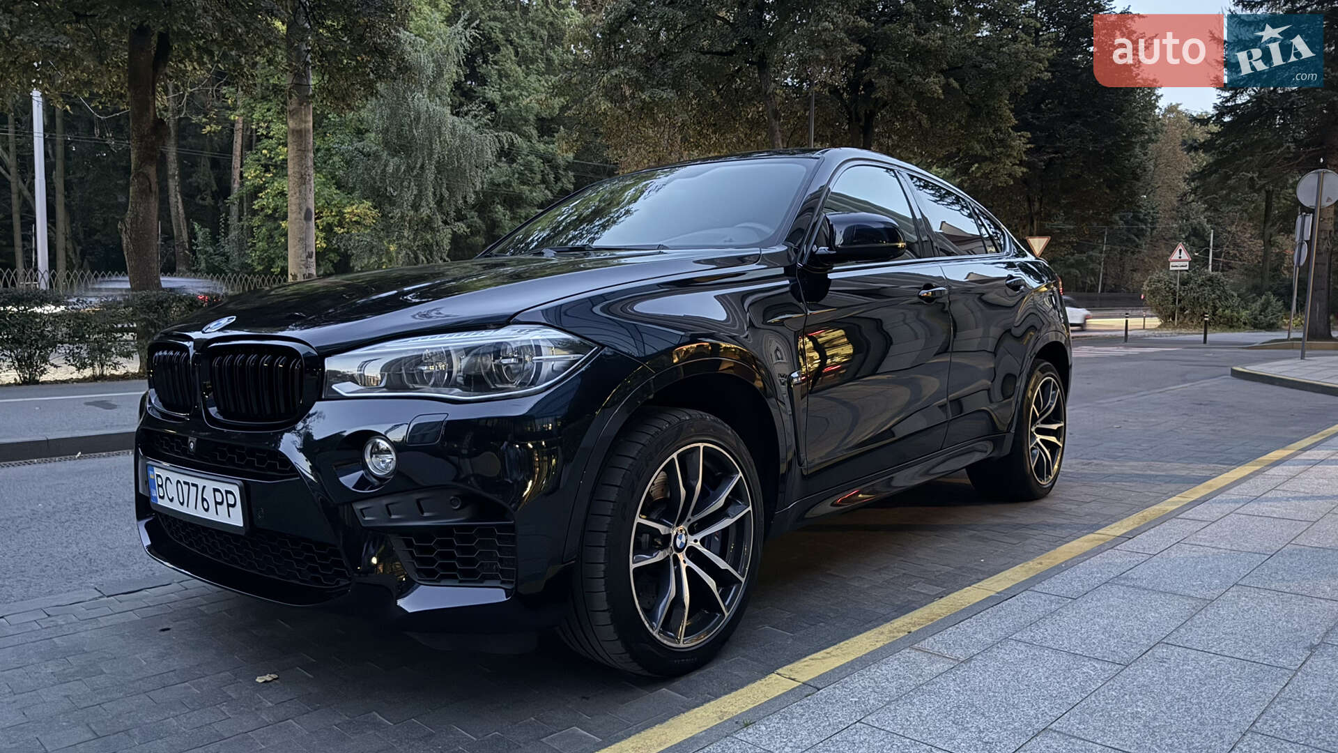 BMW X6 M 2016 VIN 5YMKW8C58H0U71698 фото оголошення 5 з 15